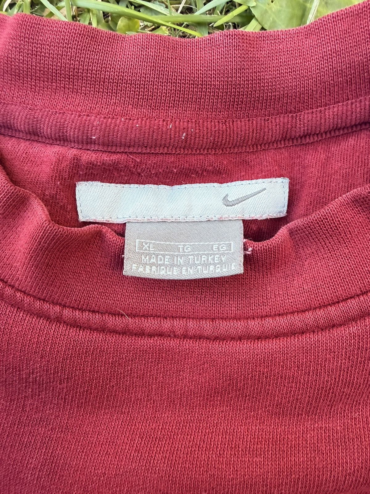 Nike Y2K Dark Red Nike Solo Swoosh Crewneck Size XL Size US XL / EU 56 / 4 - 5 Thumbnail