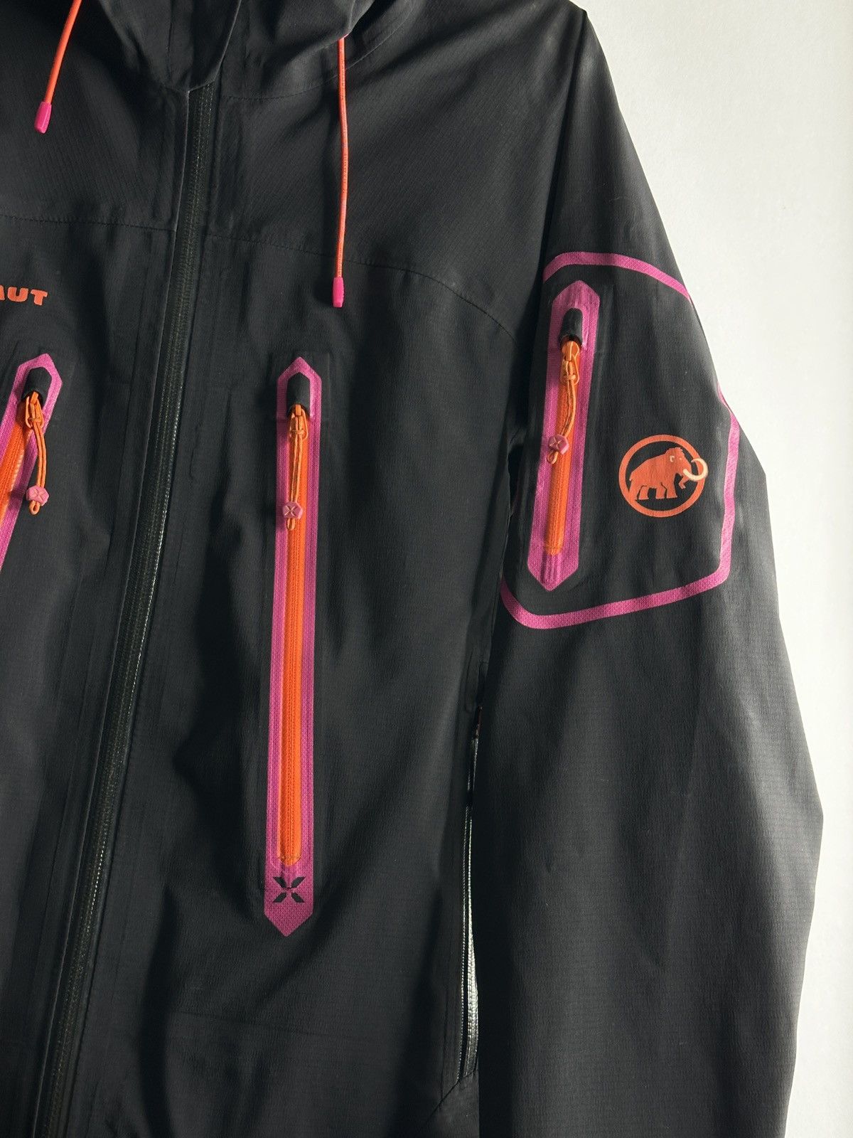 Mammut Eiger Extreme Gore-Tex Ski Suit Women's S-MBlack/Pink