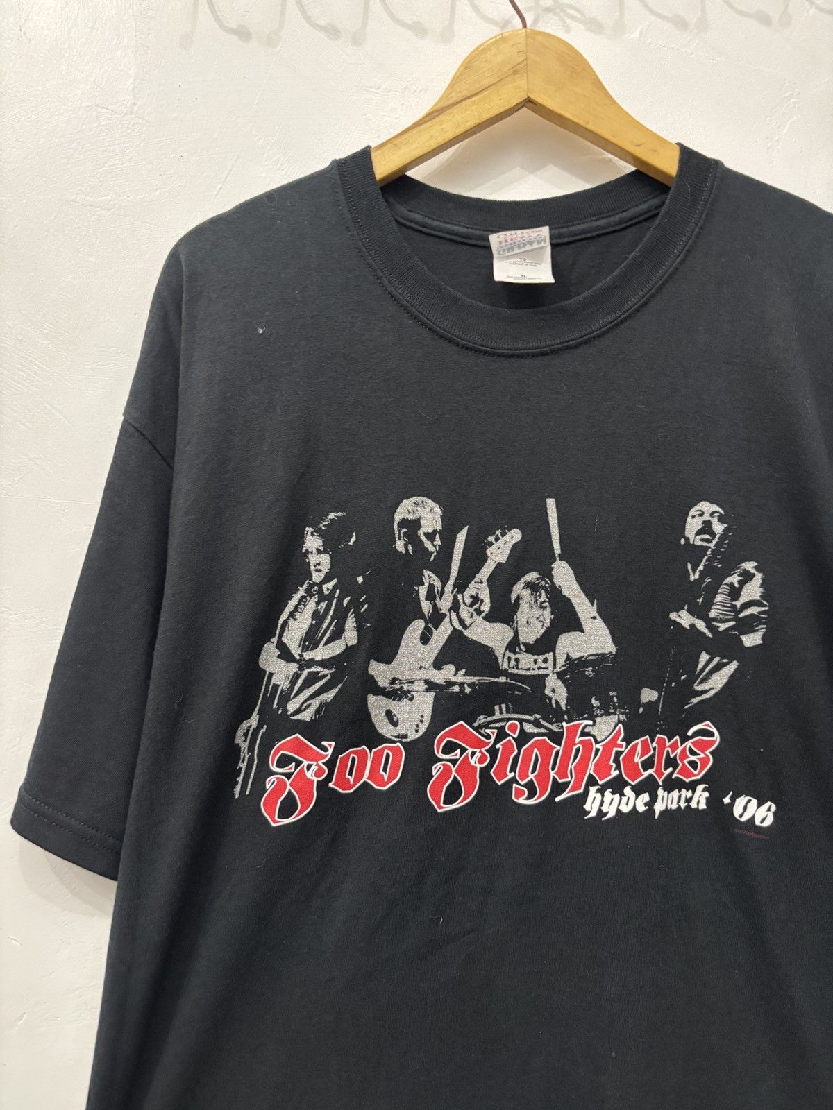 Band Tees Foo Fighters Hyde Park Vintage Y2k Very Rare Size US XL / EU 56 / 4 - 3 Thumbnail