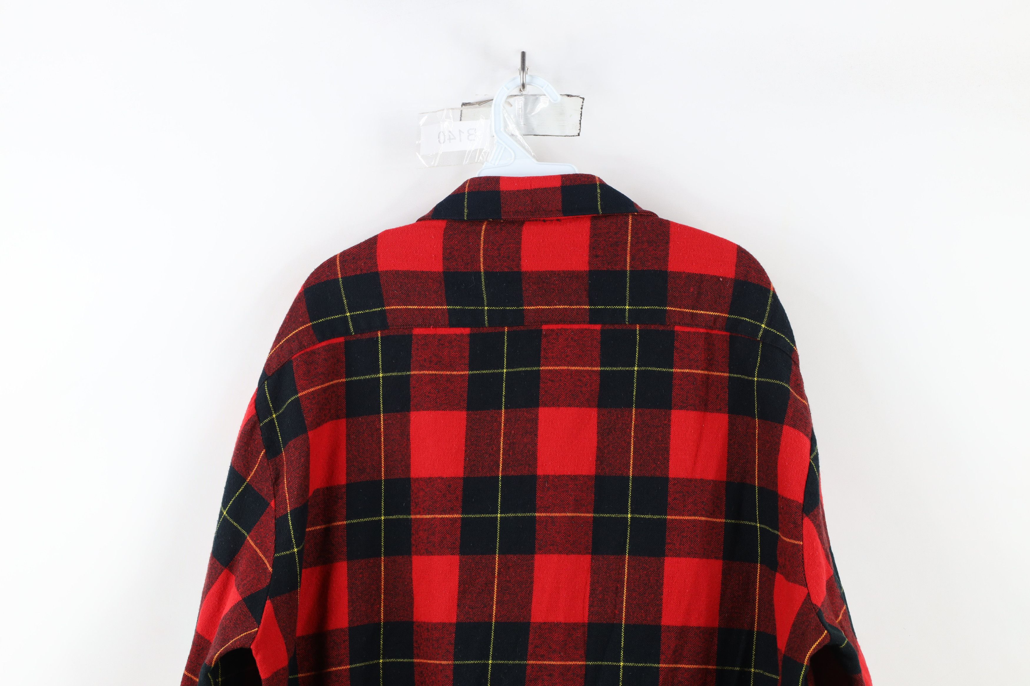 Vintage Vintage 90s Streetwear Knit Collared Button Shirt Plaid Size US XL / EU 56 / 4 - 12 Thumbnail