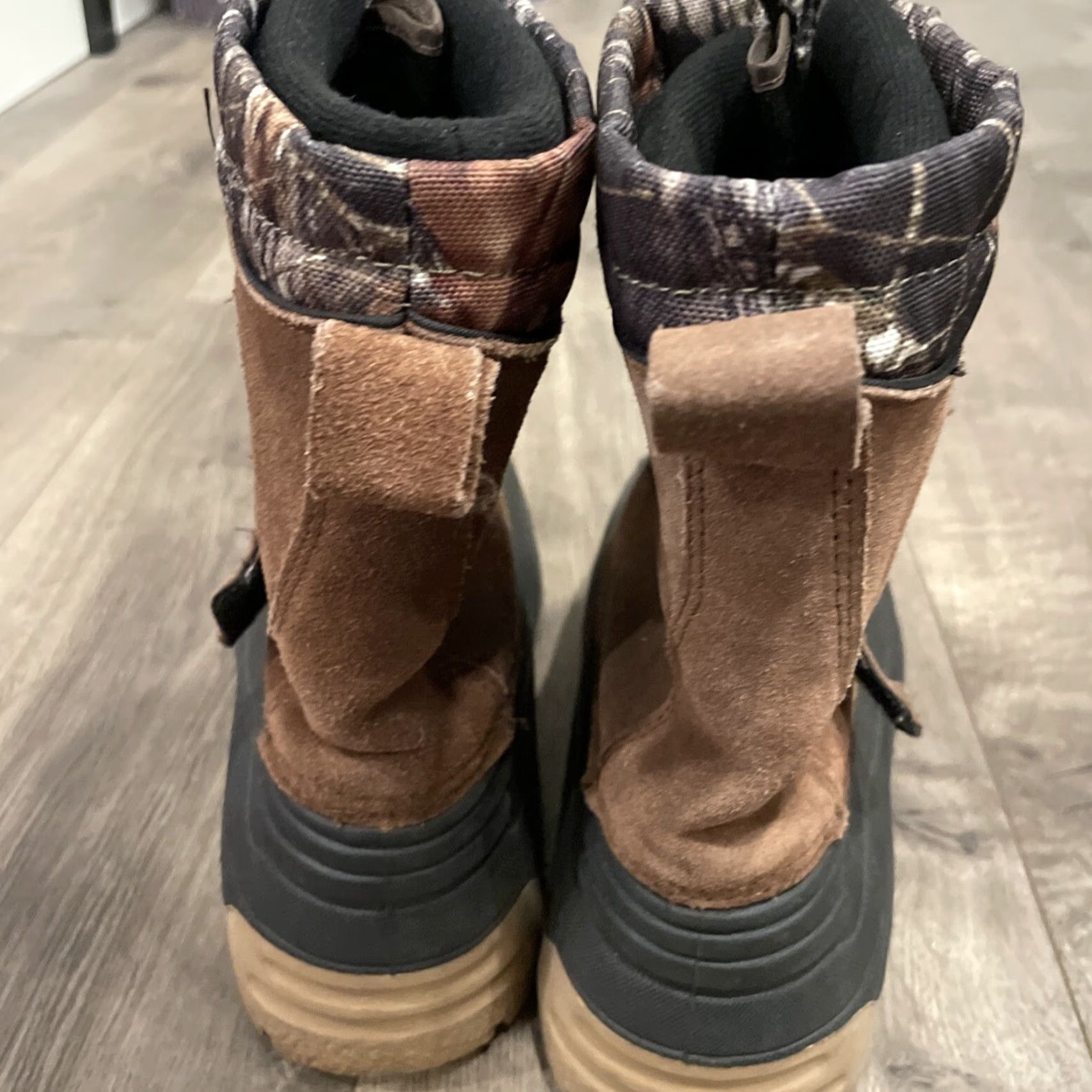 Vintage VINTAGE Ozark Trail Thinsulate Duck Boots Size 6 Camouflage Brown Winter Teens Size US 6 / EU 39 - 7 Thumbnail