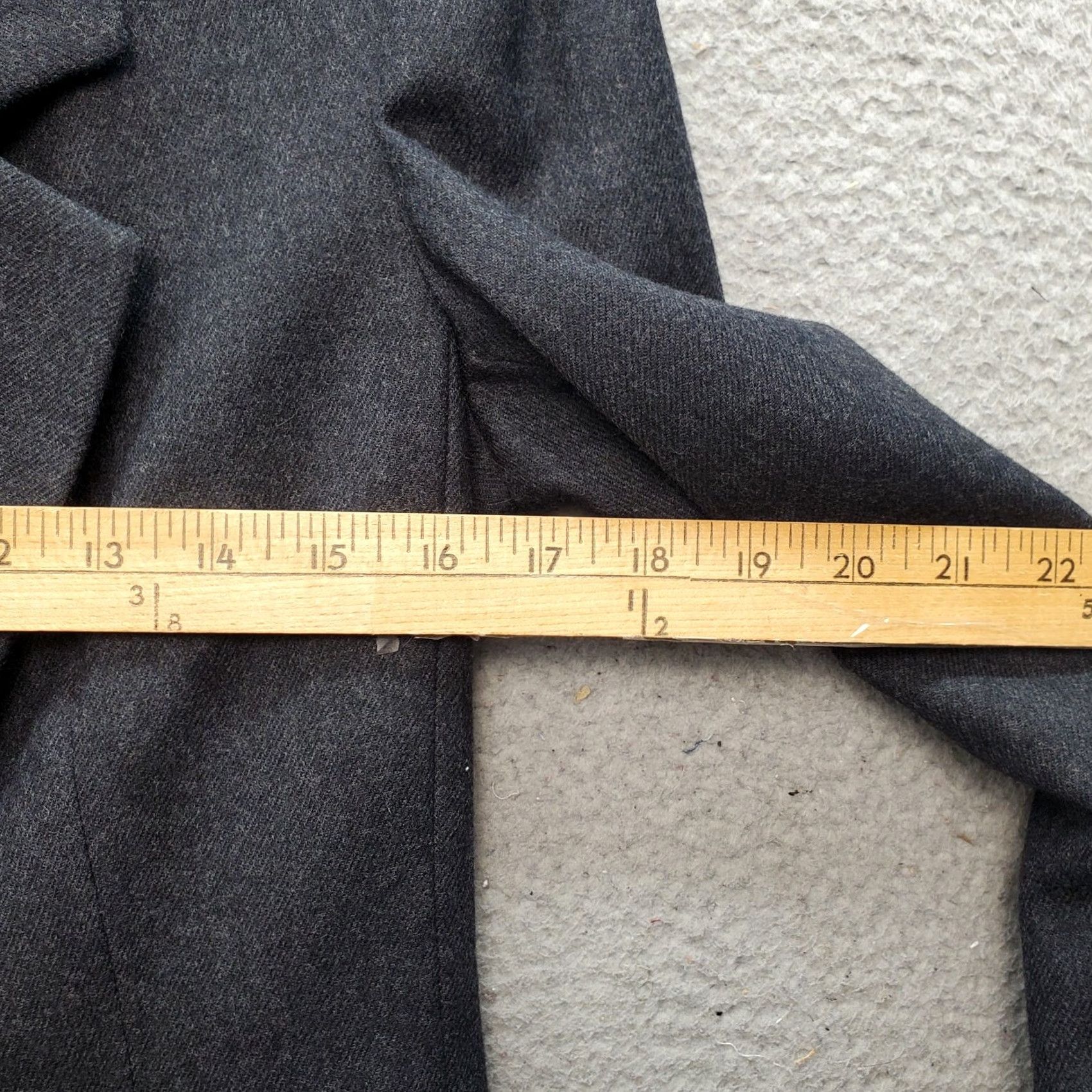 Vintage Emily Blazer Jacket Womens 4 Gray Lined Flap Pockets Notch Lapel Single-Breasted Jacket Size S / US 4 / IT 40 - 5 Thumbnail