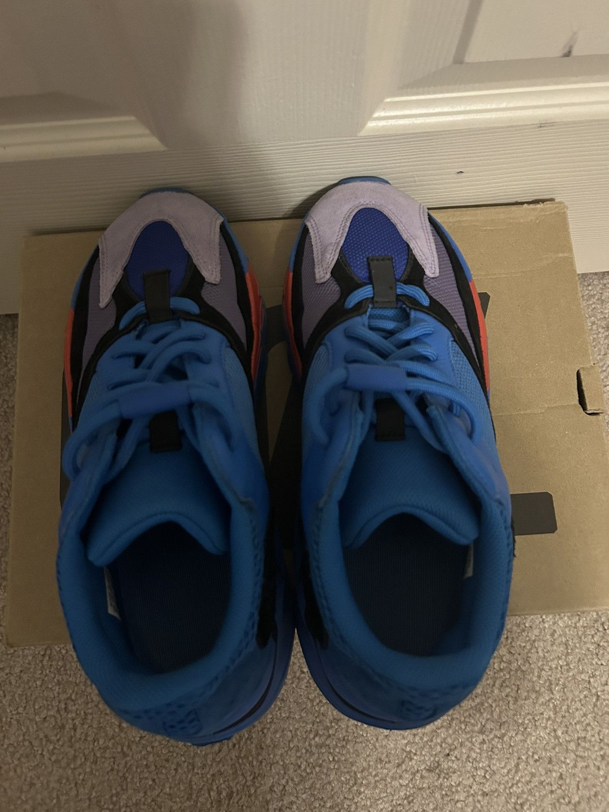 Yeezy Yeezy 700 Hi Res Blue Size US 9 / EU 42 - 5 Thumbnail