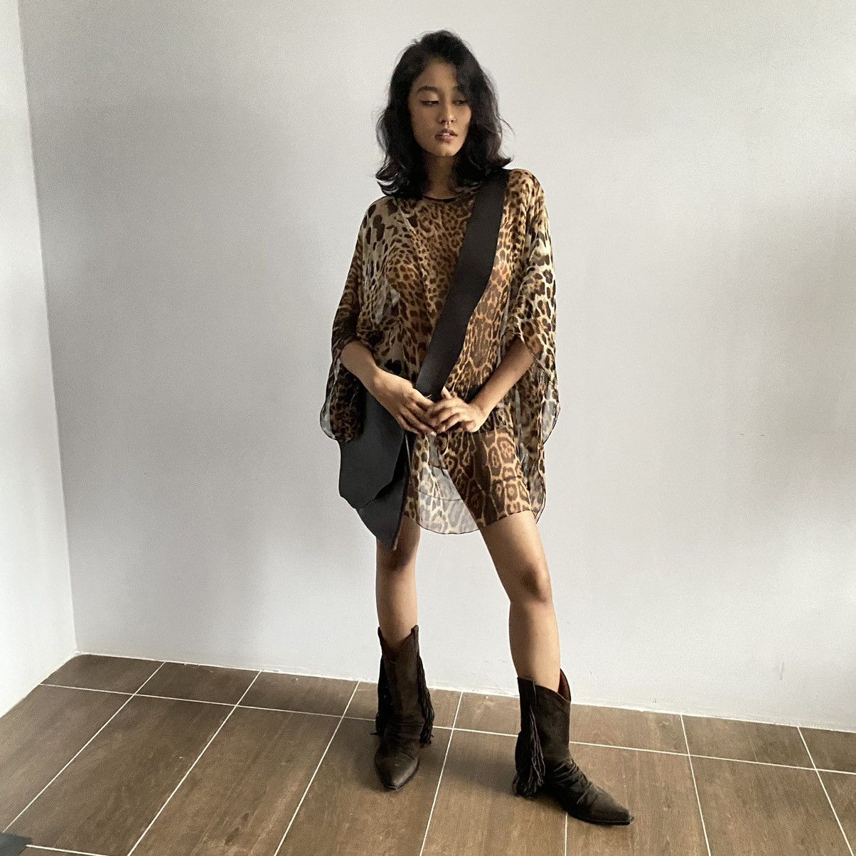 Yves Saint Laurent SS2002 Yves Saint Laurent leopard-print Silk Kaftan Size ONE SIZE - 3 Thumbnail