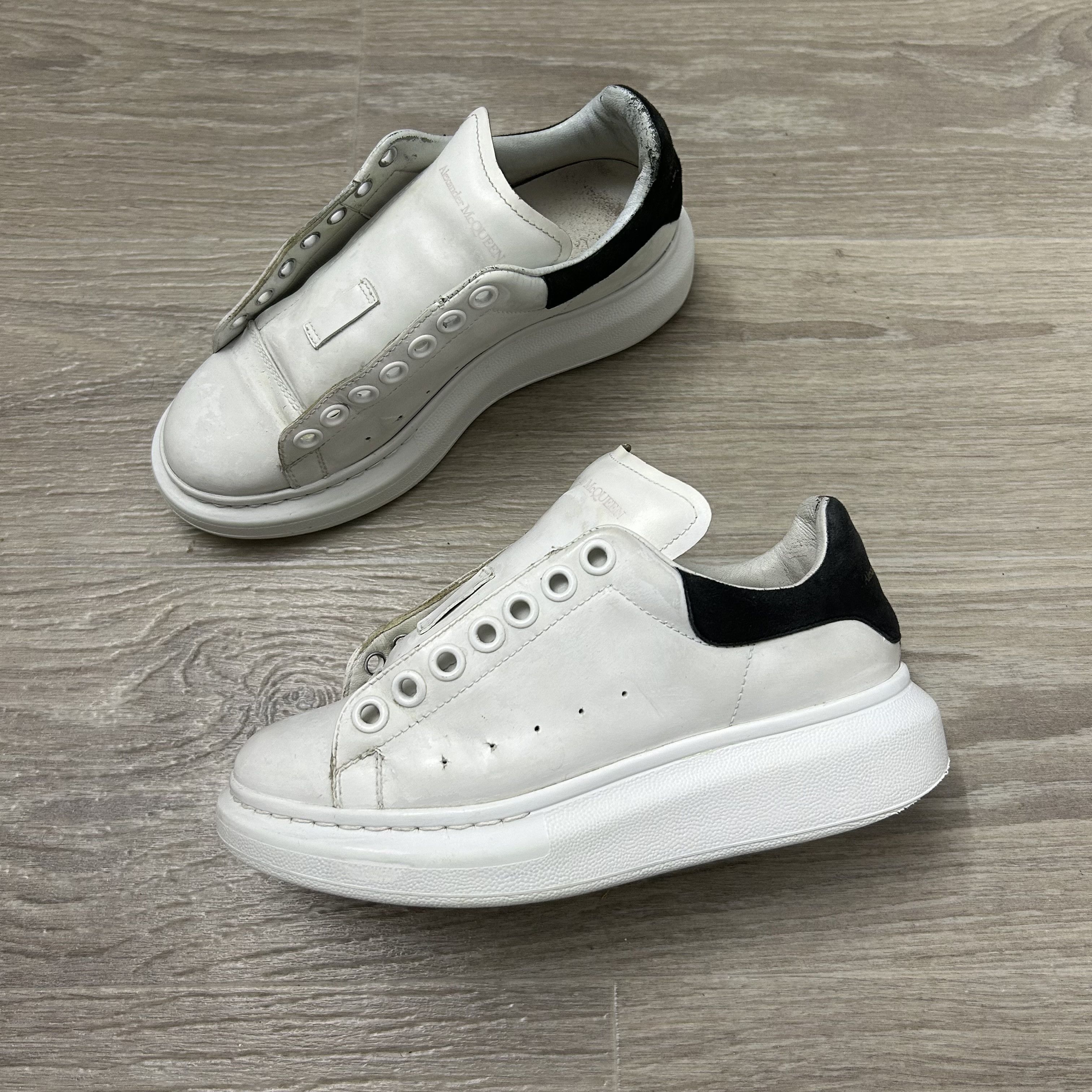 8/29迄！Alexander McQueen ホワイト/シルバー37.5 Alexander McQueen Oversized 'White Silver' | EU W 37 / US W