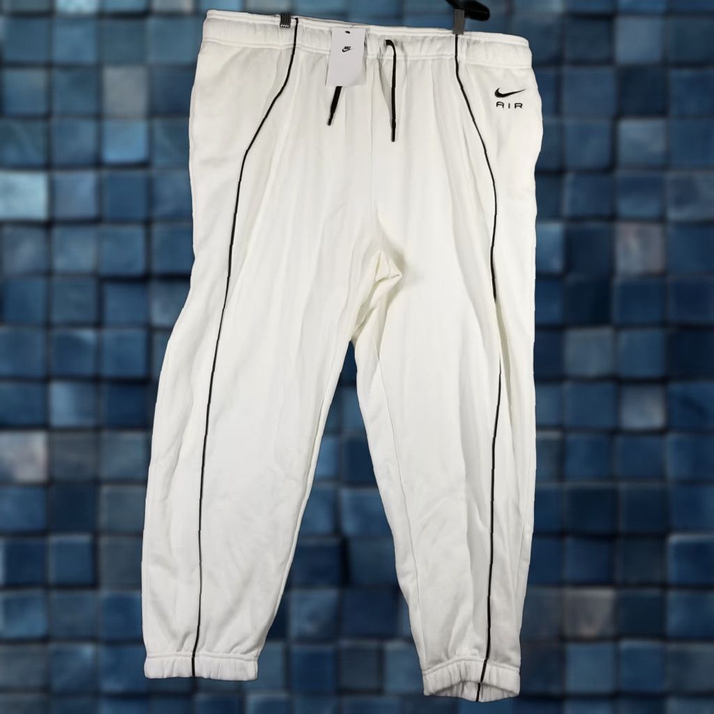 Nike VINTAGE Nike Joggers Pants Women Plus Size 2X White Athletic Casual Sweatpants Size 40" / US 18 - 1 Thumbnail