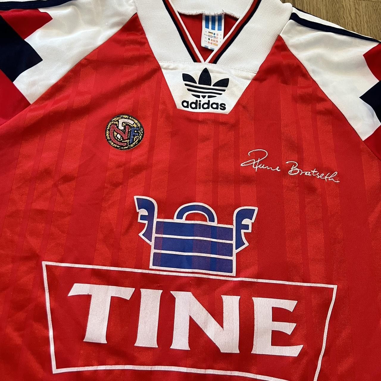 Adidas 1994-96 Norway Adidas Home Mundial World Cup Size US S / EU 44-46 / 1 - 3 Thumbnail