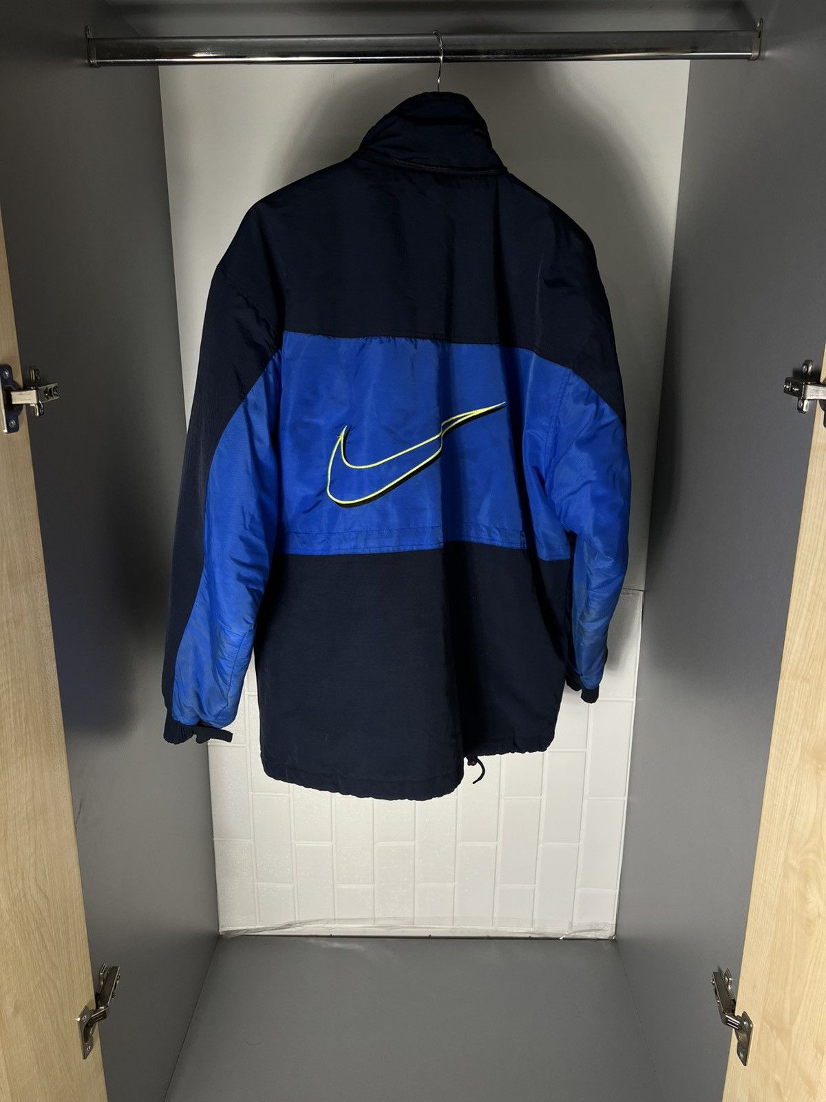 Vintage VERY RARE NIKE BIG LOGO SWOOSH RETRO JACKET INTER MILAN SOCCER JERSEY Y2K 90s Size US XXL / EU 58 / 5 - 25 Thumbnail