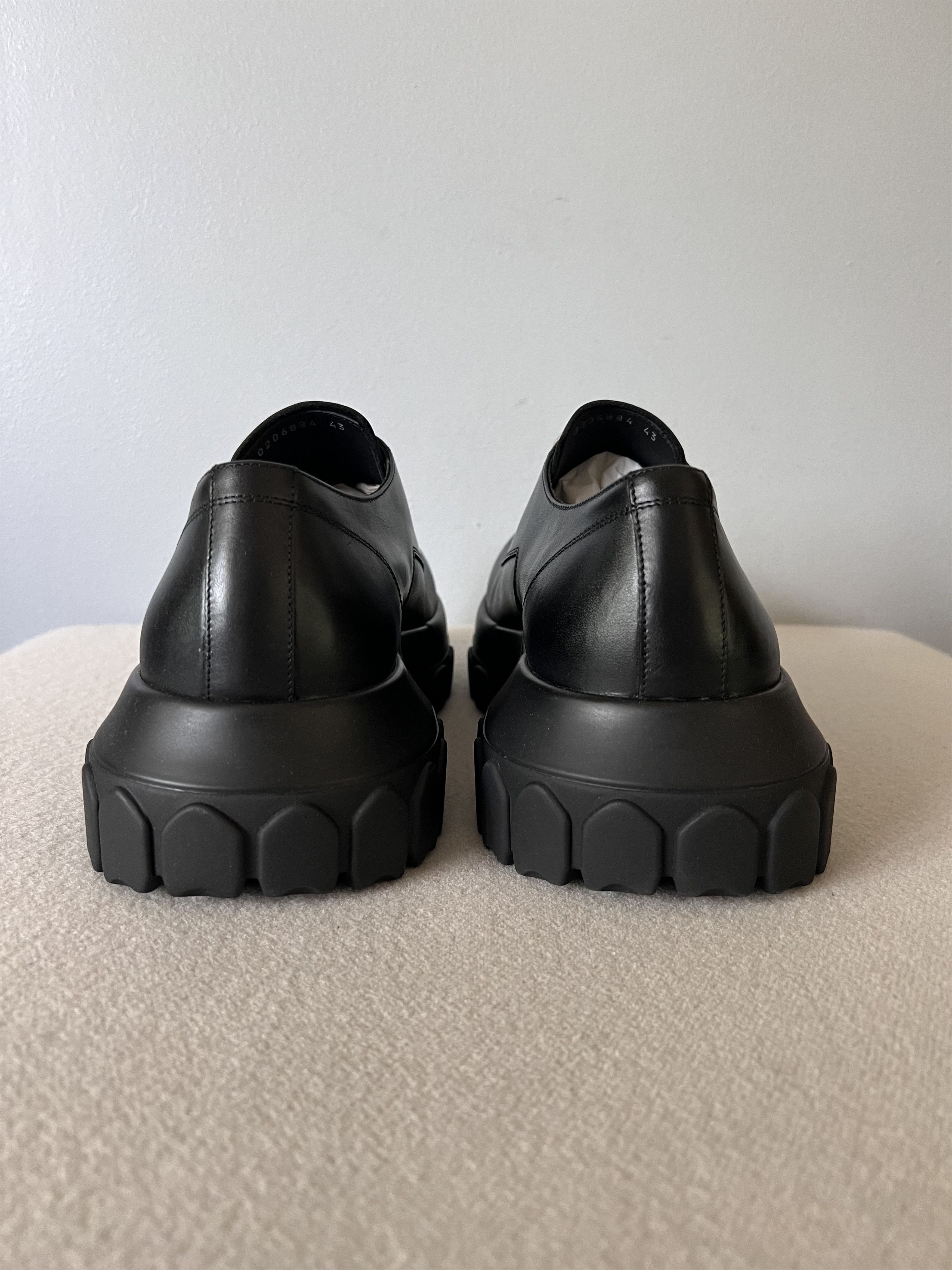 Rick Owens Rick Owens Laceup Bozo Low Top Tractor Boots in Black Size US 11 / EU 44 - 5 Thumbnail