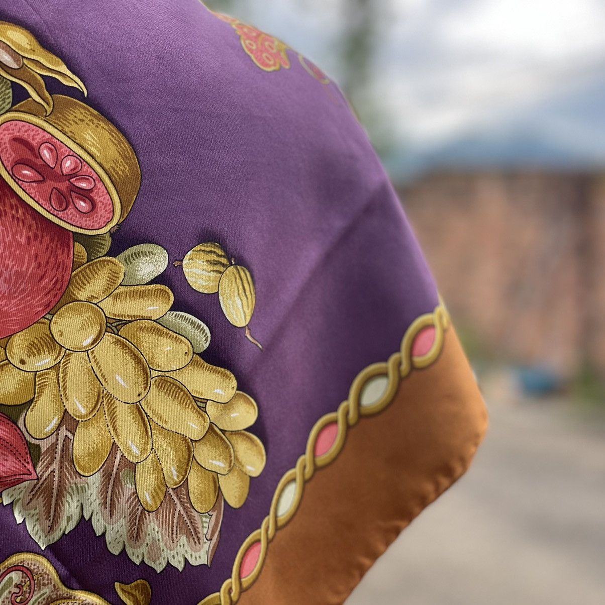 Salvatore Ferragamo × Vintage Vintage Salvatore Ferragamo Silk Scarf with fowl & harvest Size ONE SIZE - 2 Thumbnail