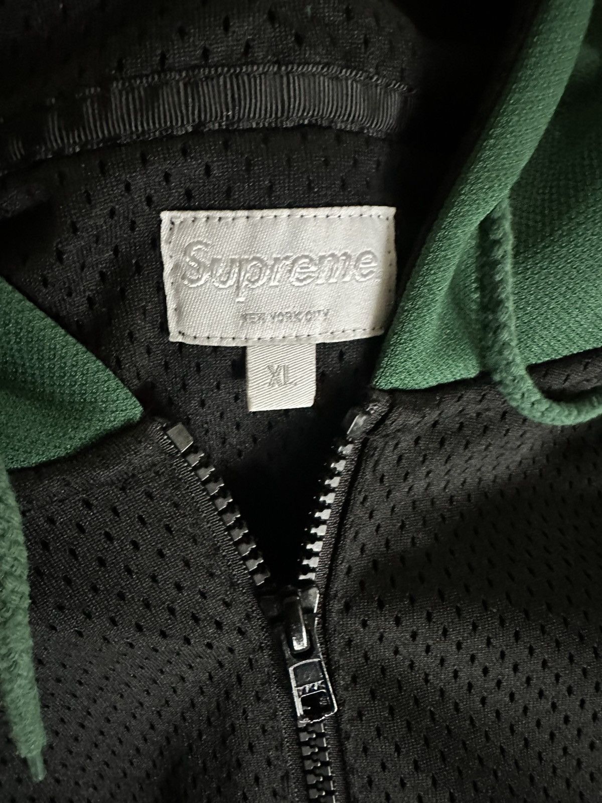 Supreme Supreme FW16 Hooded Hockey Top Green XL Size US XL / EU 56 / 4 - 3 Thumbnail