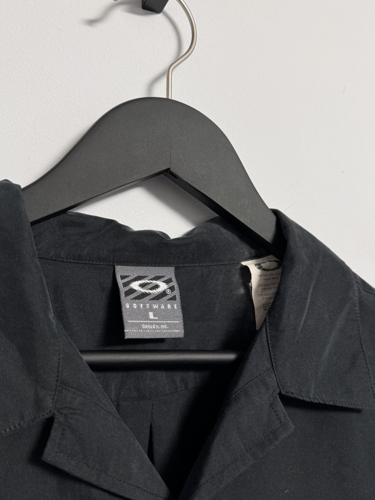 Oakley × Vintage Oakley Vintage Y2K style hype Button Up T-Shirt Size US L / EU 52-54 / 3 - 5 Thumbnail