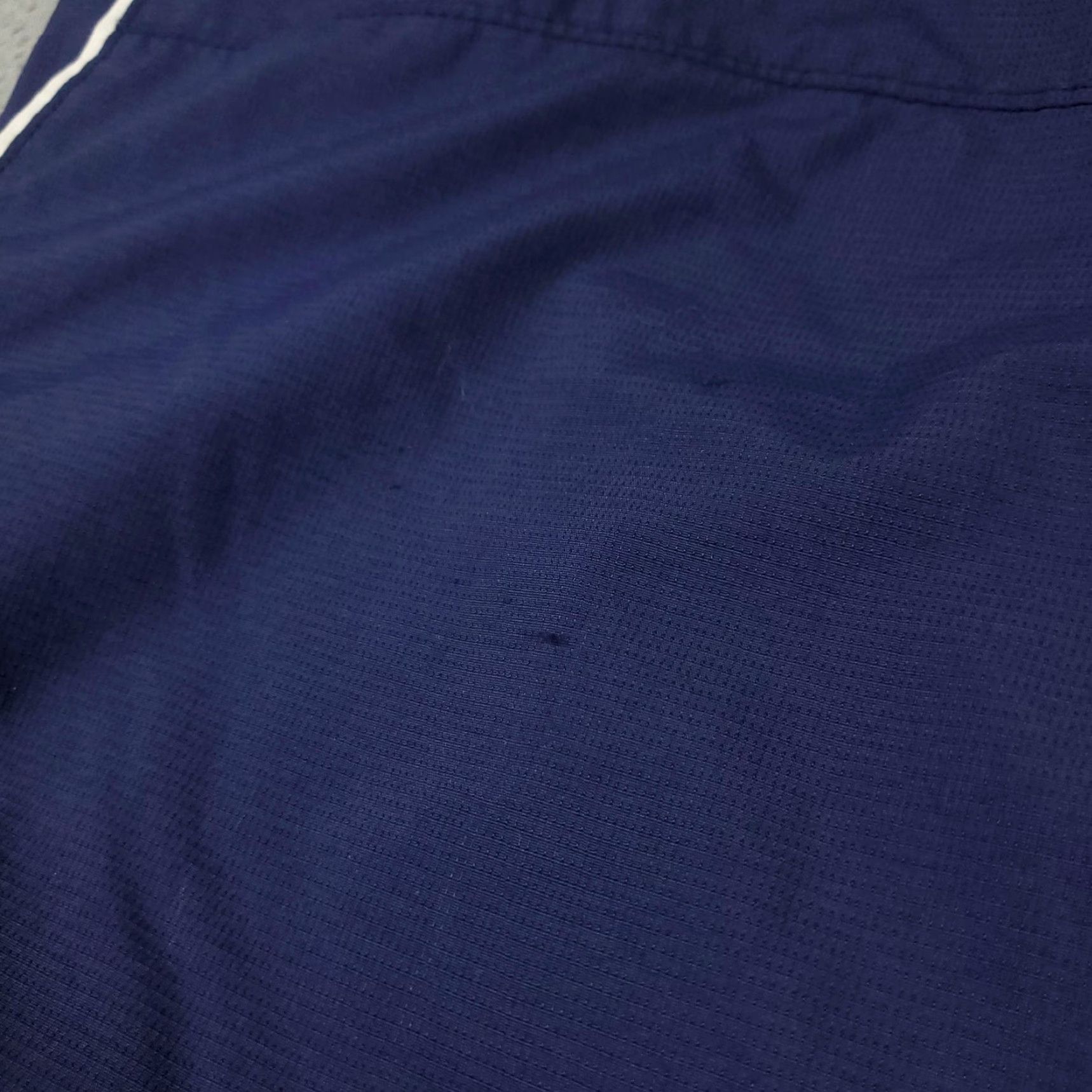Nike VINTAGE Nike Pants Mens 2XL Navy Blue Nylon Windbreaker Athletic Logo Size US 39 - 3 Thumbnail