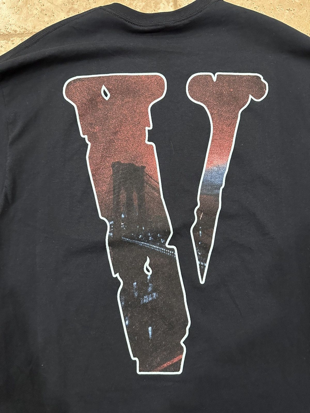 Rap Tees Vlone x Pop Smoke Wraith Logo Black T-Shirt Size US XL / EU 56 / 4 - 7 Thumbnail