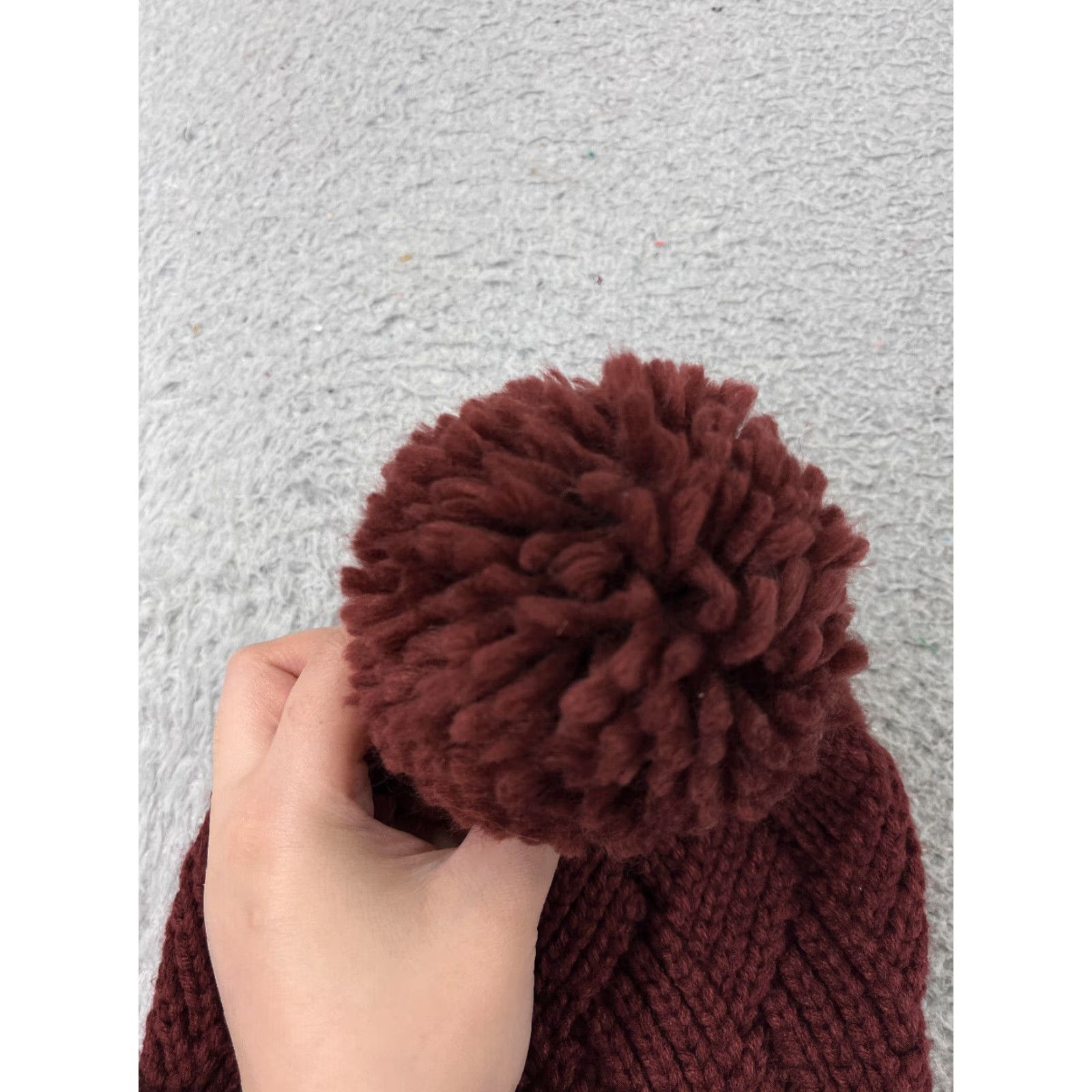 Vintage Womens Beanie Toque One Size Red Cable Knit 100% Acrylic Ski Winter Pom Size ONE SIZE - 2 Thumbnail