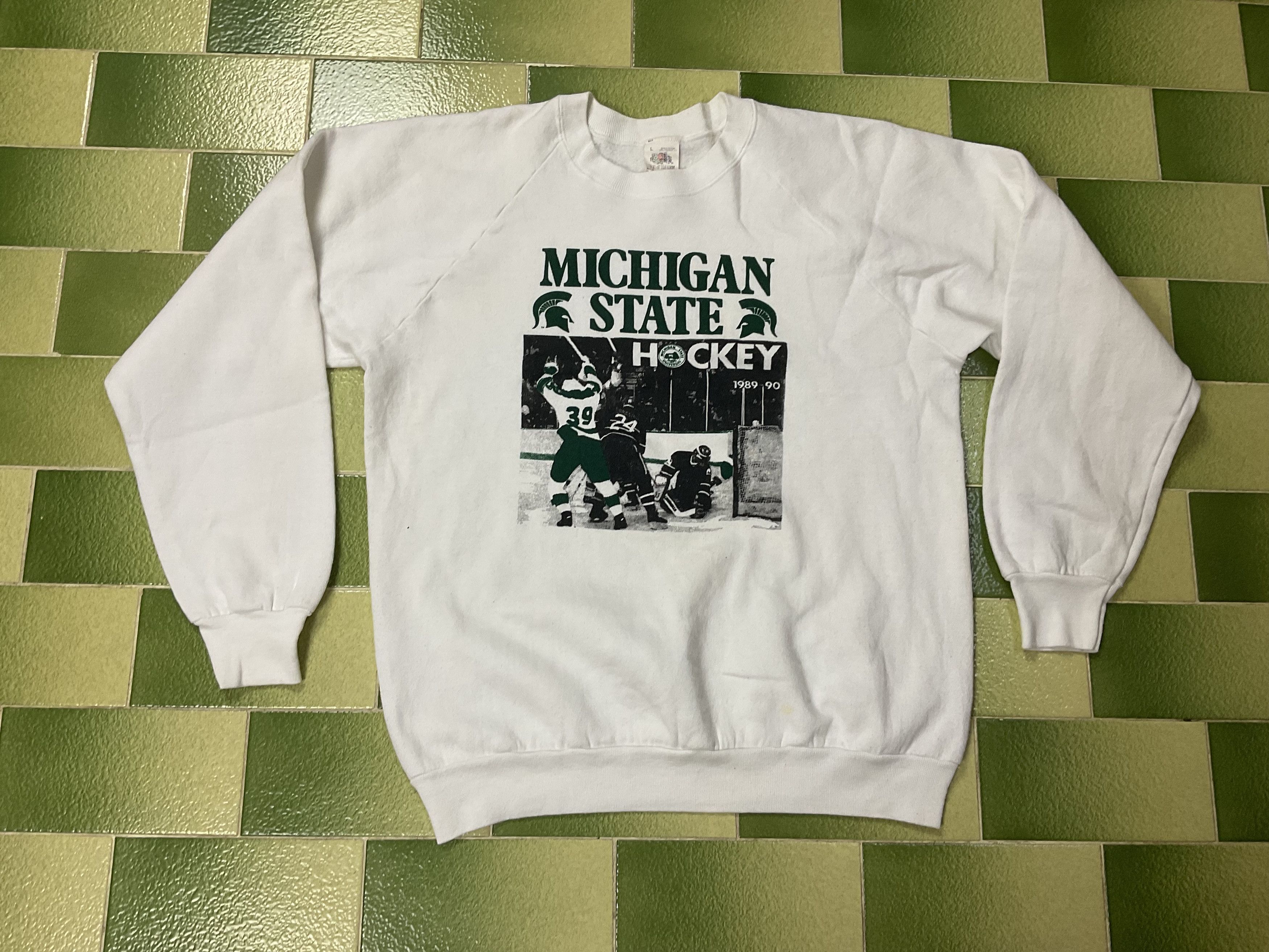 NCAA Vintage 1989-90 Michigan Spartans Sweatshirt FREE Vtg Tee Size US L / EU 52-54 / 3 - 3 Thumbnail