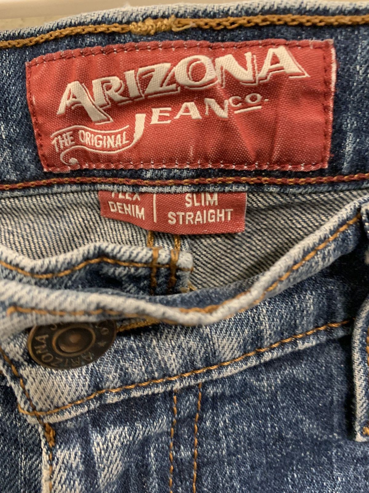 Arizona Jean Co. faded Arizona blue slim straight jeans Size US 29 - 5 Thumbnail