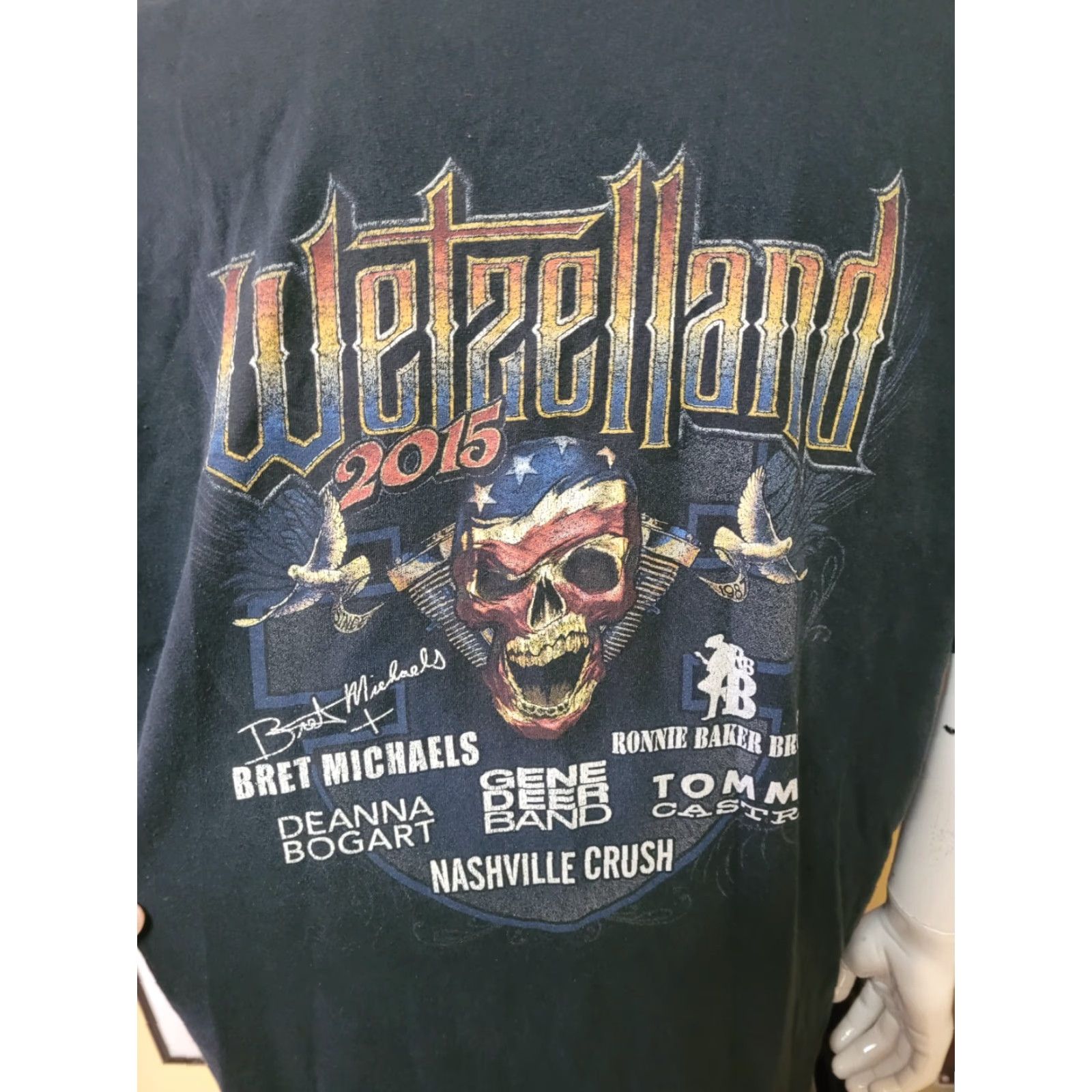 Gildan VINTAGE 2015 Wetzelland Biker Rally Concert T Shirt 2XL XXL Bret Michaels Tommy Castro Gildan Men Black Graphic Tee Shirt Size US XXL / EU 58 / 5 - 4 Thumbnail