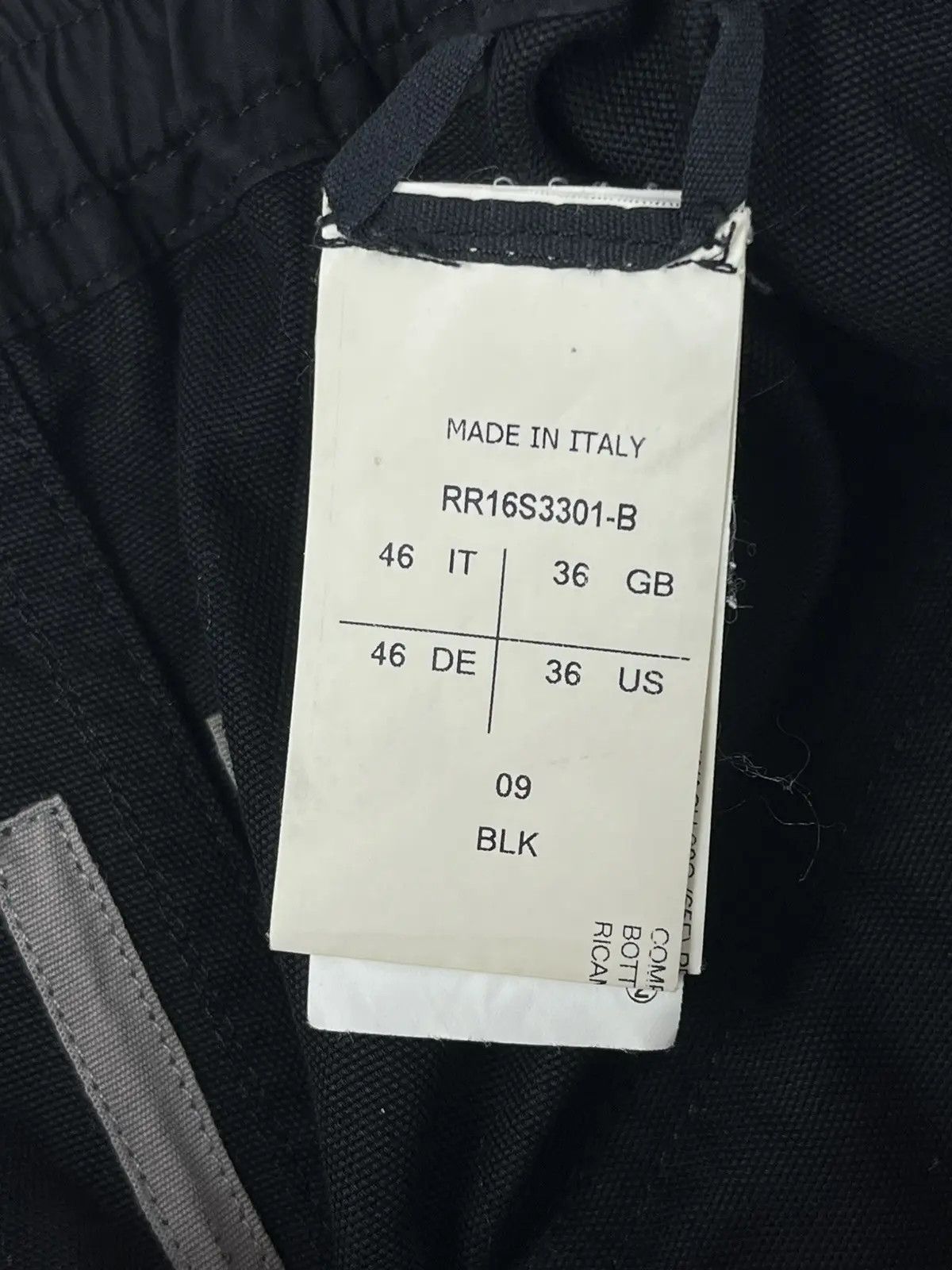 Rick Owens CYCLOPSE HANGING POCKET SHORT Size US 32 / EU 48 - 4 Thumbnail