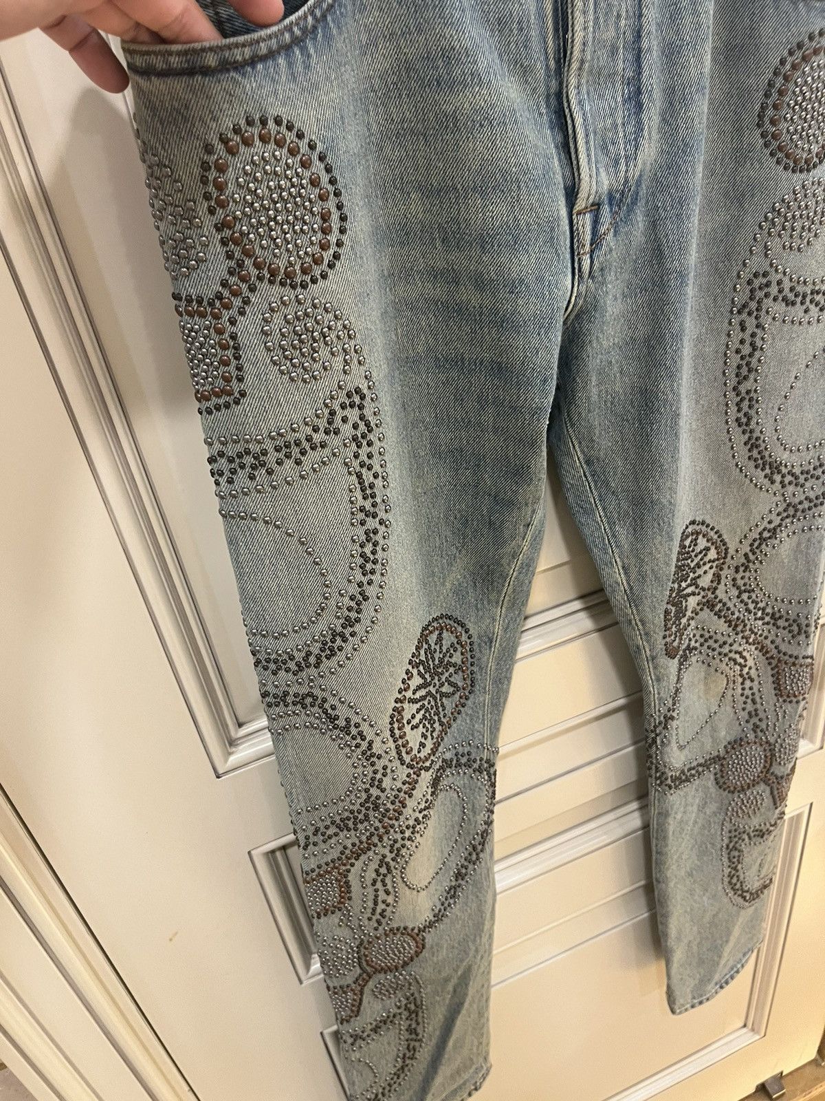 Valentino Valentino Slim-fit studded faded denim jeans size29 Size US 29 - 9 Thumbnail