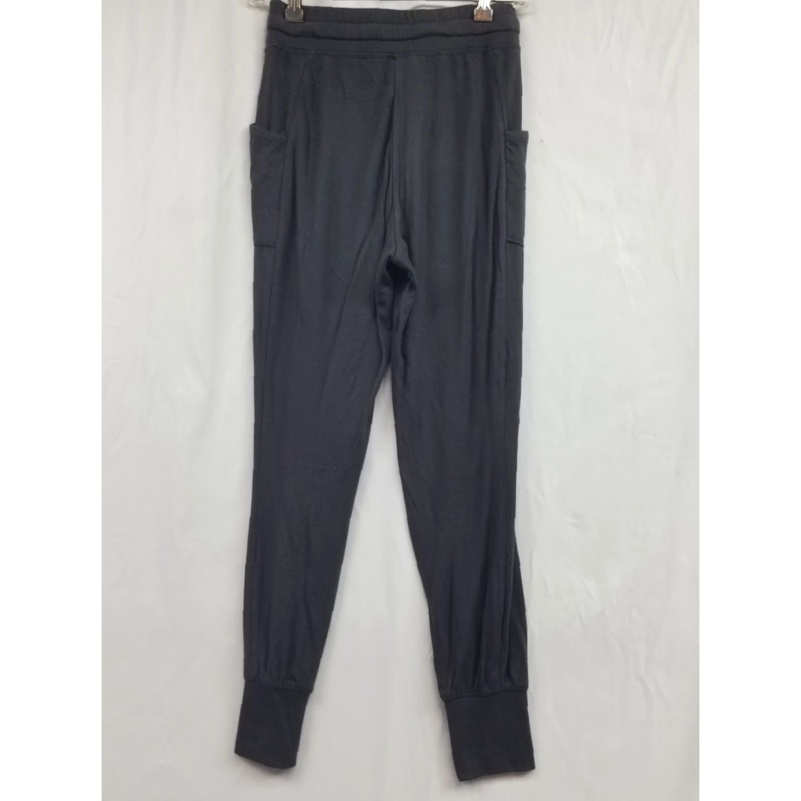 Fabletics Fabletics Jogger Pants Womens XS Pull On Gray Tapered Inseam 26in Athleisure Yoga Quick Search Keywords Size 26" / US 2 / IT 38 - 2 Thumbnail