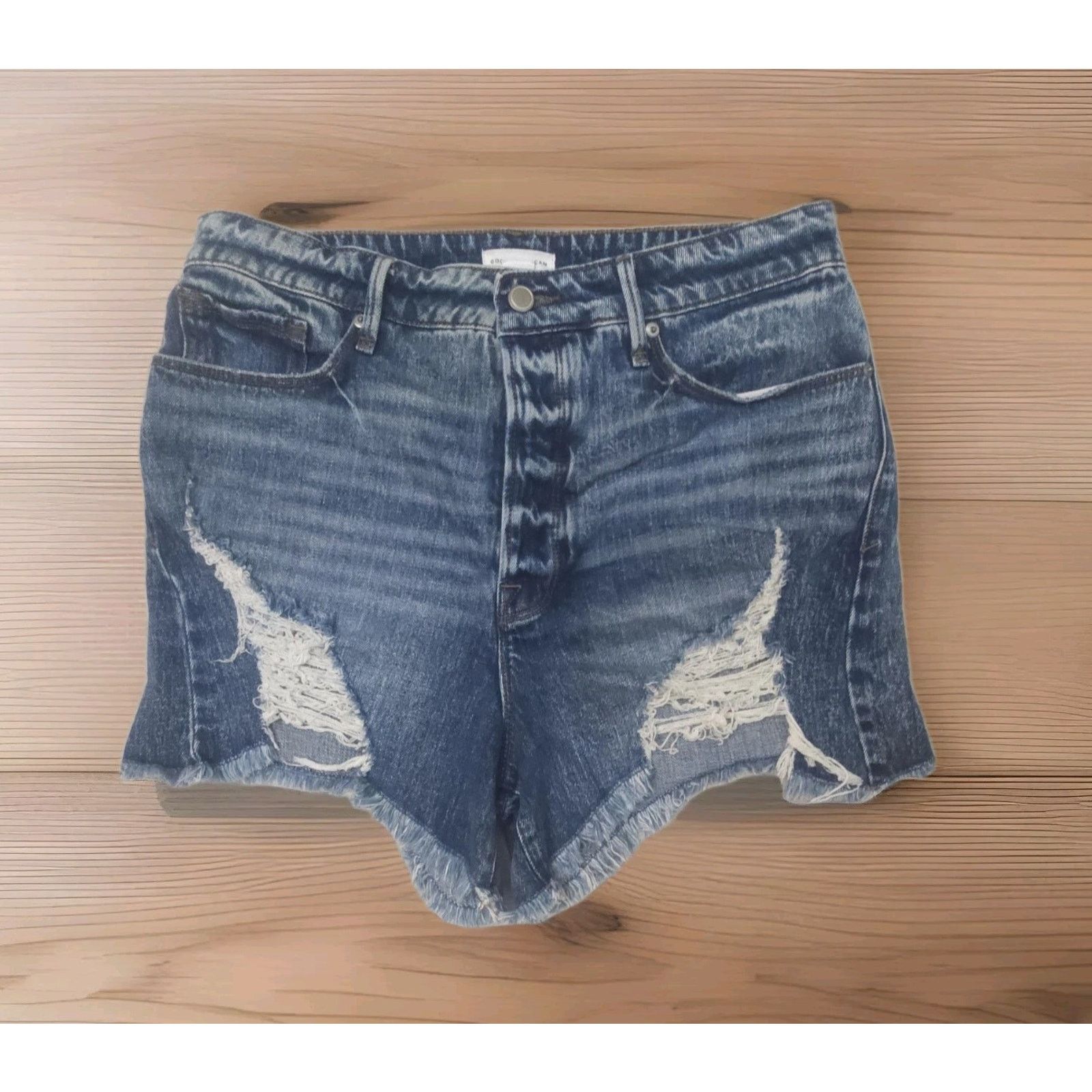 Good American Good American Bombshell Frayed Denim Shorts 10/30 Distressed Size 32" / US 10 / IT 46 - 3 Thumbnail