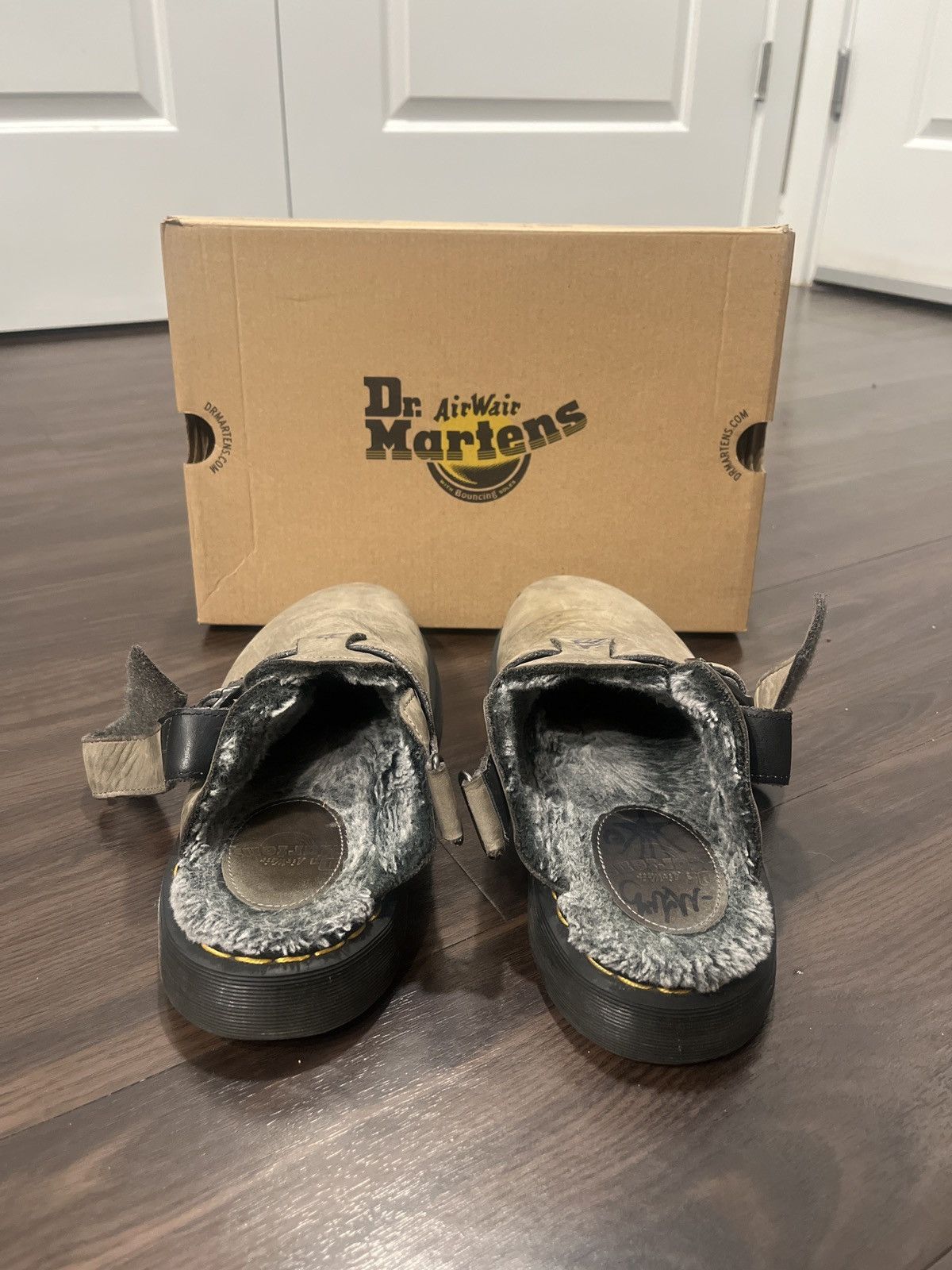 Dr. Martens Fur slip on Dr.Martens Size US 9 / EU 42 - 1 Thumbnail