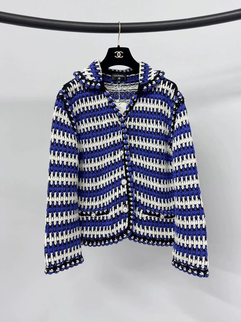 Chanel Chanel Blue and white striped knitted cardigan coat Size XS / US 0-2 / IT 36-38 - 1 Thumbnail
