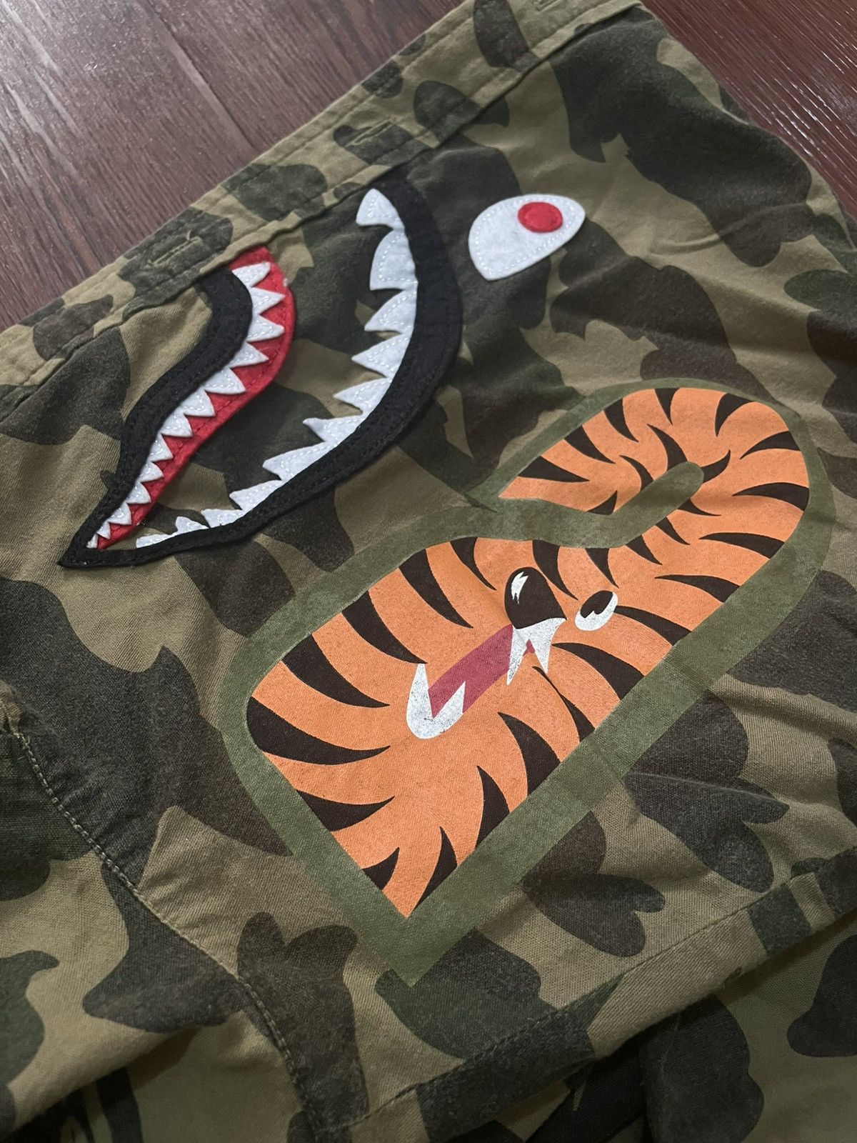 Bape Bape Shark Camouflage Ladies Button Up Shirt With Hoodie Size XS / US 0-2 / IT 36-38 - 5 Thumbnail