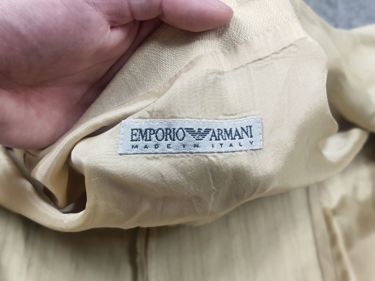 Emporio Armani Vintage Emporio Armani Linen Beige and V-neck Blazed Jacket Size M / US 6-8 / IT 42-44 - 14 Thumbnail