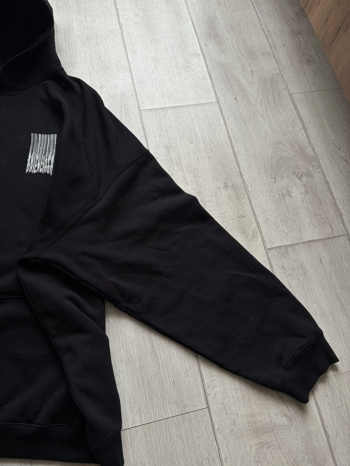 Balenciaga Oversize Balenciaga Barcode Hoodie Size US L / EU 52-54 / 3 - 5 Thumbnail