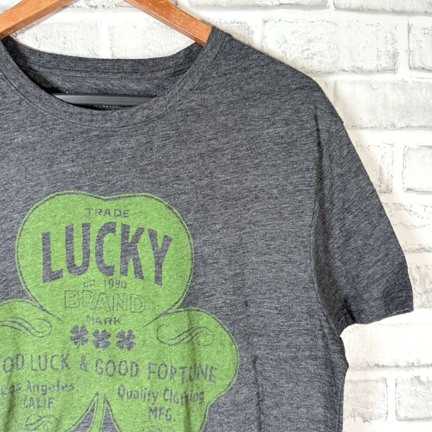 Lucky Brand Lucky Brand Gray Polyester Blend Clover Graphic Tee Mens Size M Size US M / EU 48-50 / 2 - 2 Thumbnail