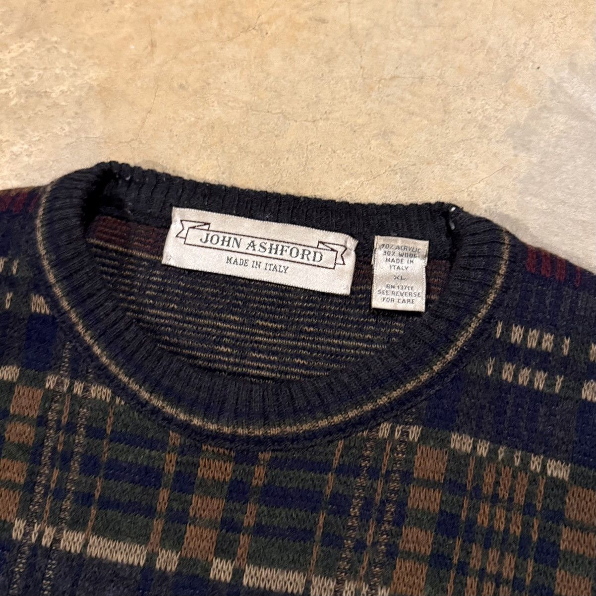 Vintage Vintage 1980s Italian Wool Plaid Geometric Knit Sweater Size US XL / EU 56 / 4 - 4 Thumbnail