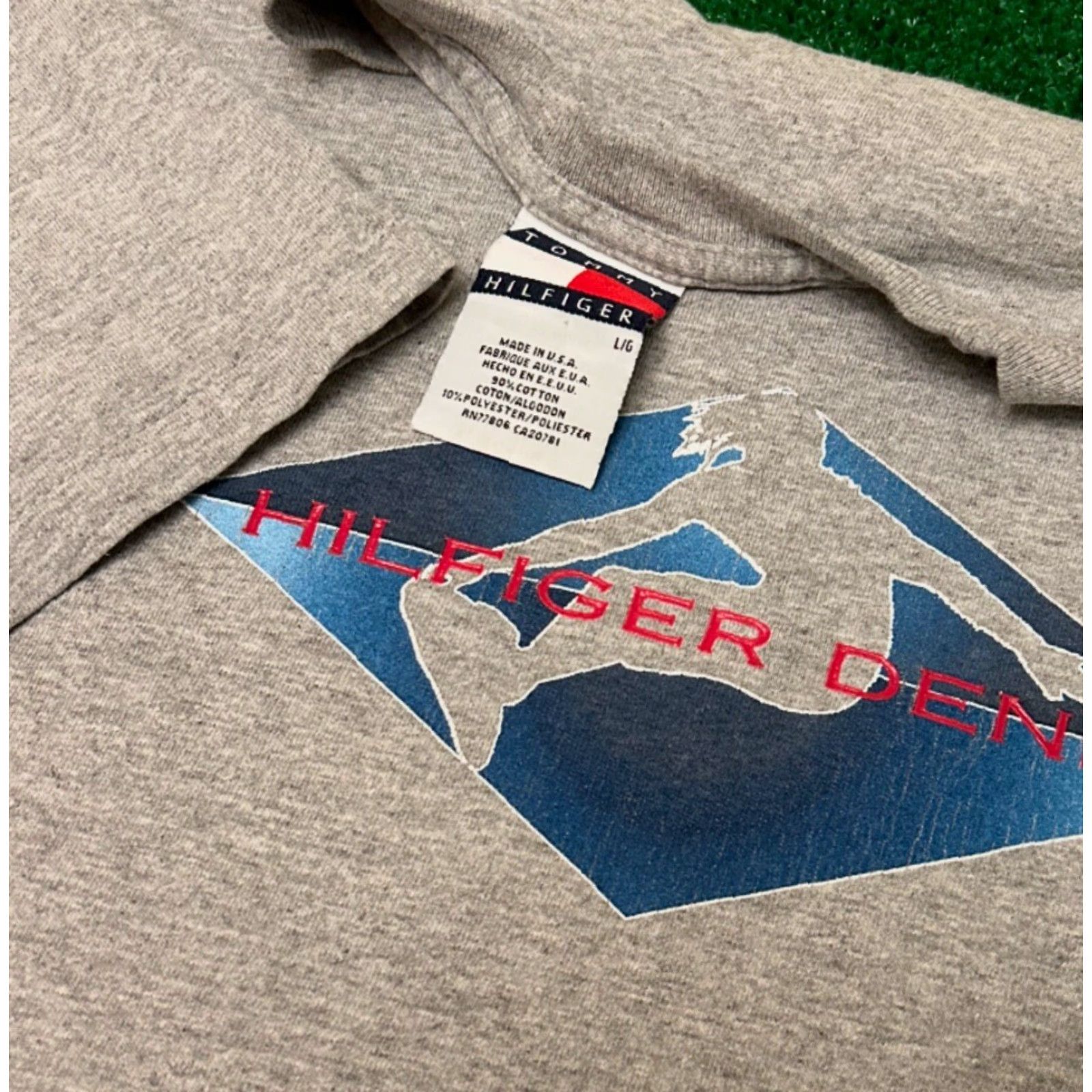 Tommy Hilfiger VINTAGE Tommy Hilfiger Surf Logo VTG Shirt Mens L Gray 90s Surf Skater Skate USA Beach Hip Hop Shirt Mens LG? Size US L / EU 52-54 / 3 - 2 Thumbnail