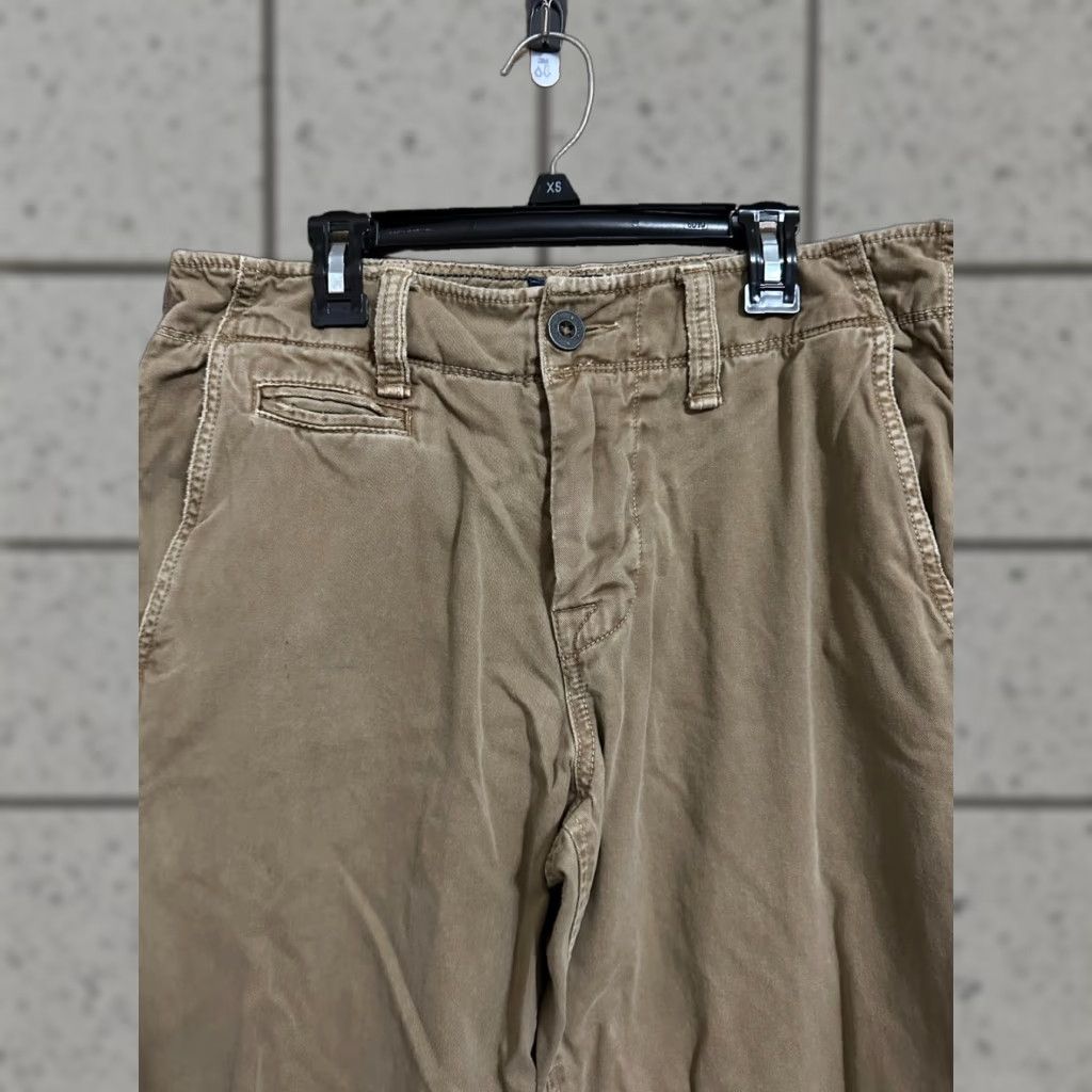 American Eagle Outfitters American Eagle Outfitters Khaki Pants Men Tan 31x32 Flat Front Straight Leg Casual Pockets Zip 100% Cotton Beige Beige? Size US 31 - 1 Thumbnail