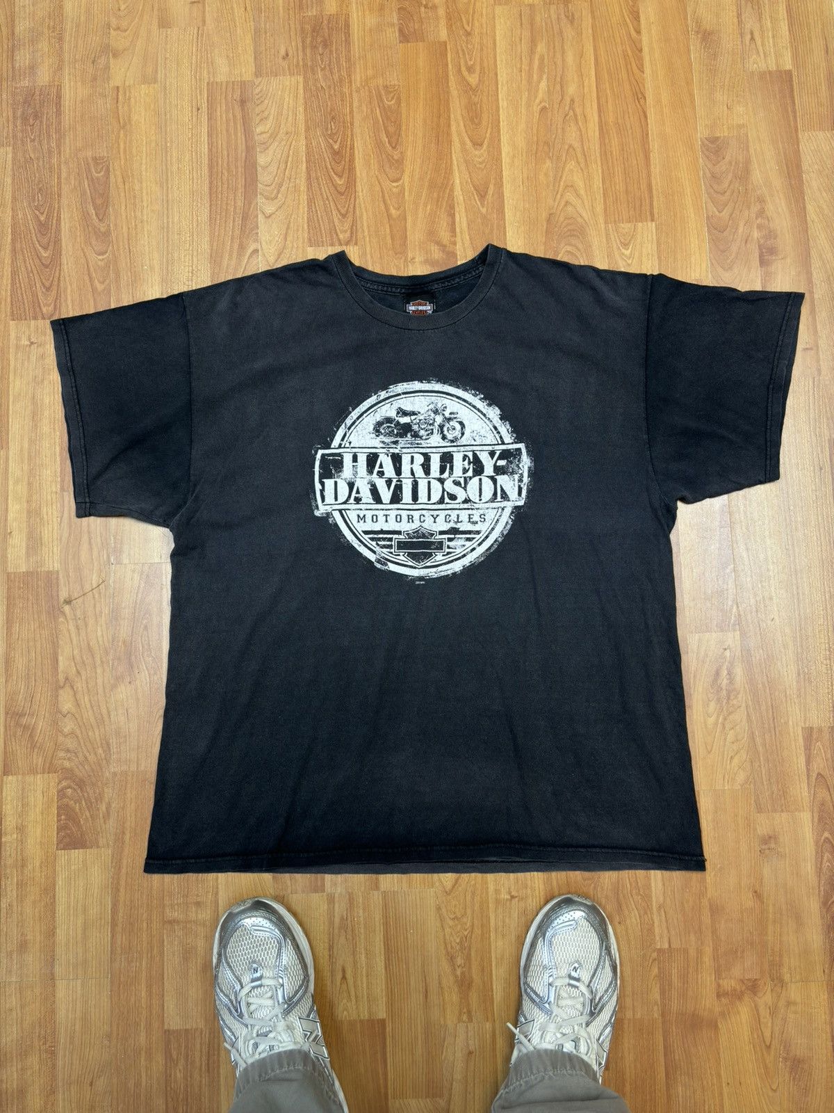 Harley Davidson × Vintage Vintage Harley Davidson Big Logo faded washed t shirt Size US XXL / EU 58 / 5 - 3 Thumbnail