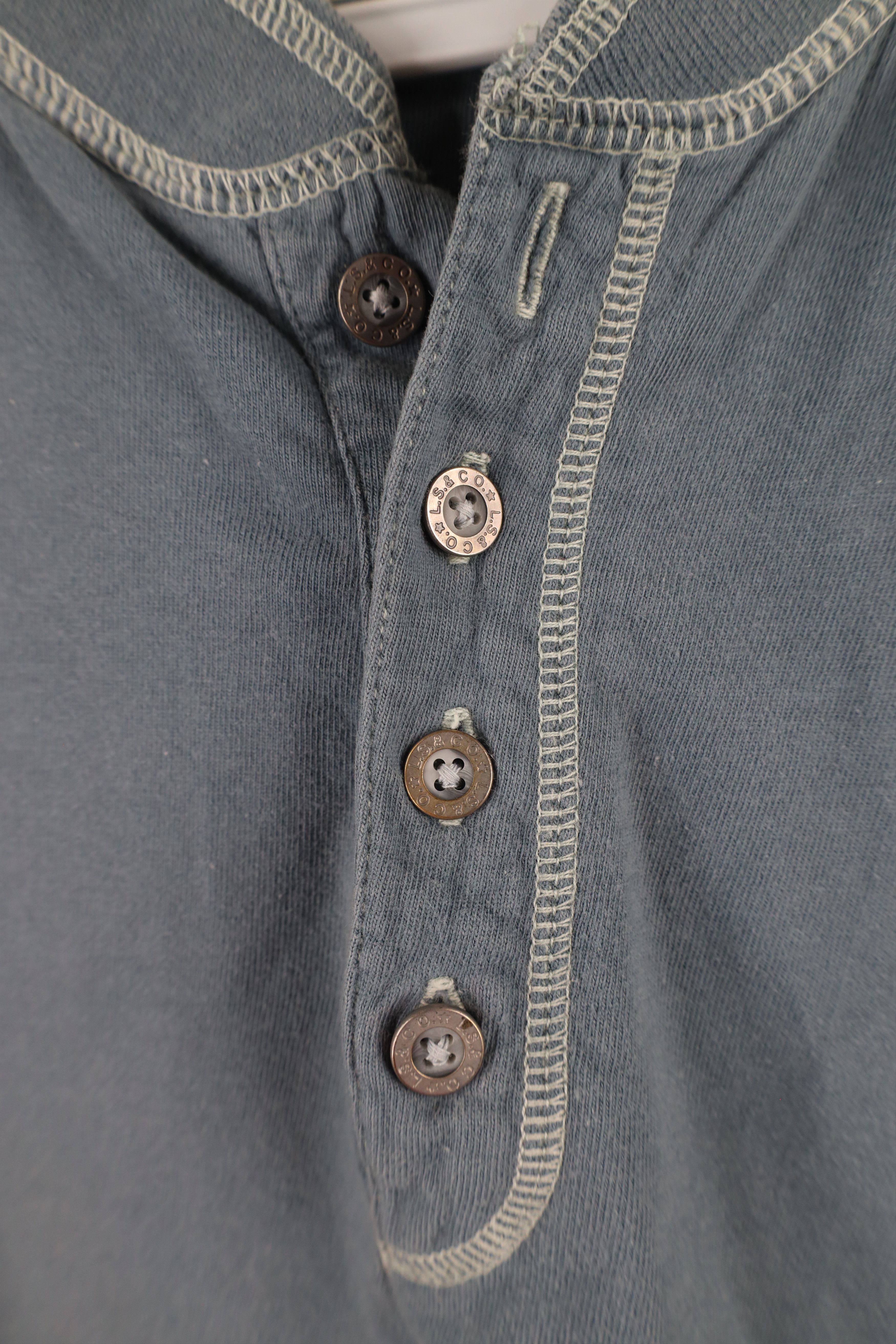 Levi's × Vintage Vintage 90s Levis Baggy Fit Ribbed Henley T-Shirt Blue Size US M / EU 48-50 / 2 - 6 Thumbnail