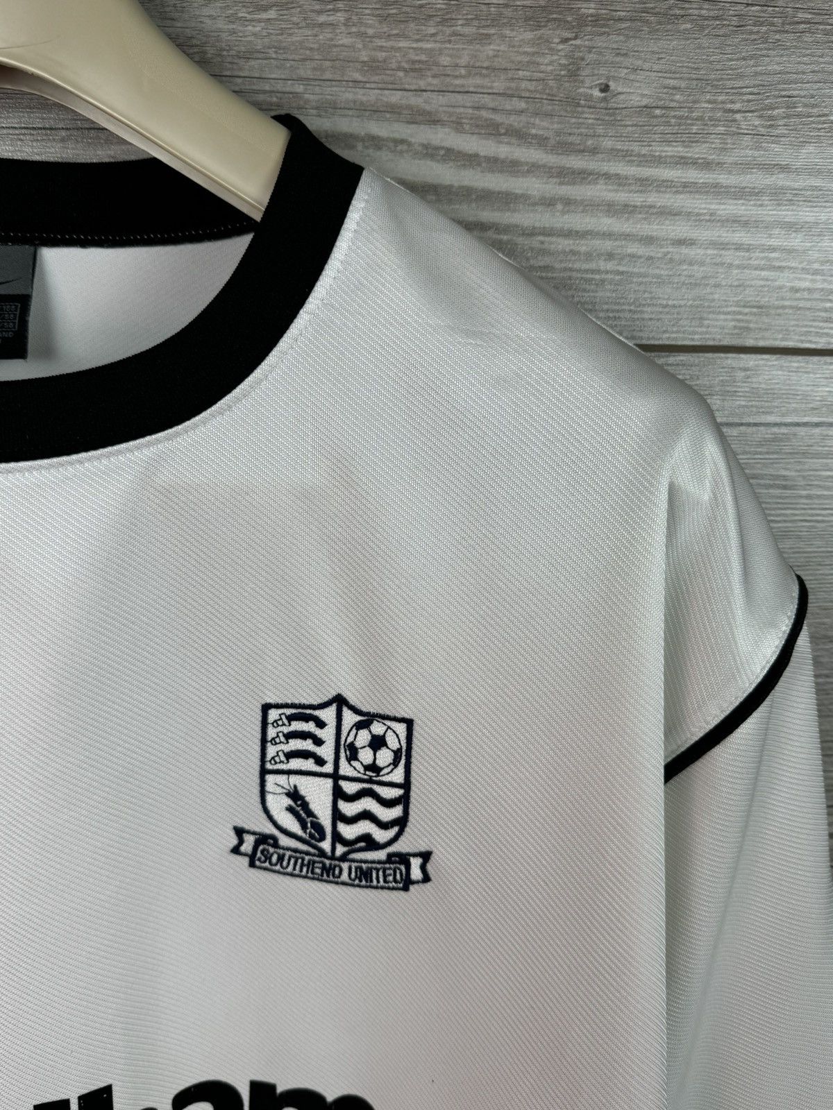 Nike Nike Southend United Home Shirt 00s Size XL soccer jersey Size US XL / EU 56 / 4 - 6 Thumbnail