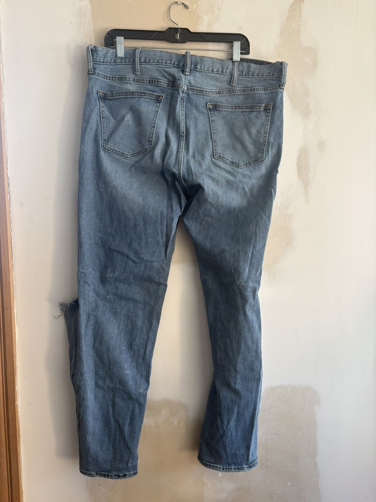 Gap Gap Ripped Jeans Size US 36 / EU 52 - 2 Thumbnail
