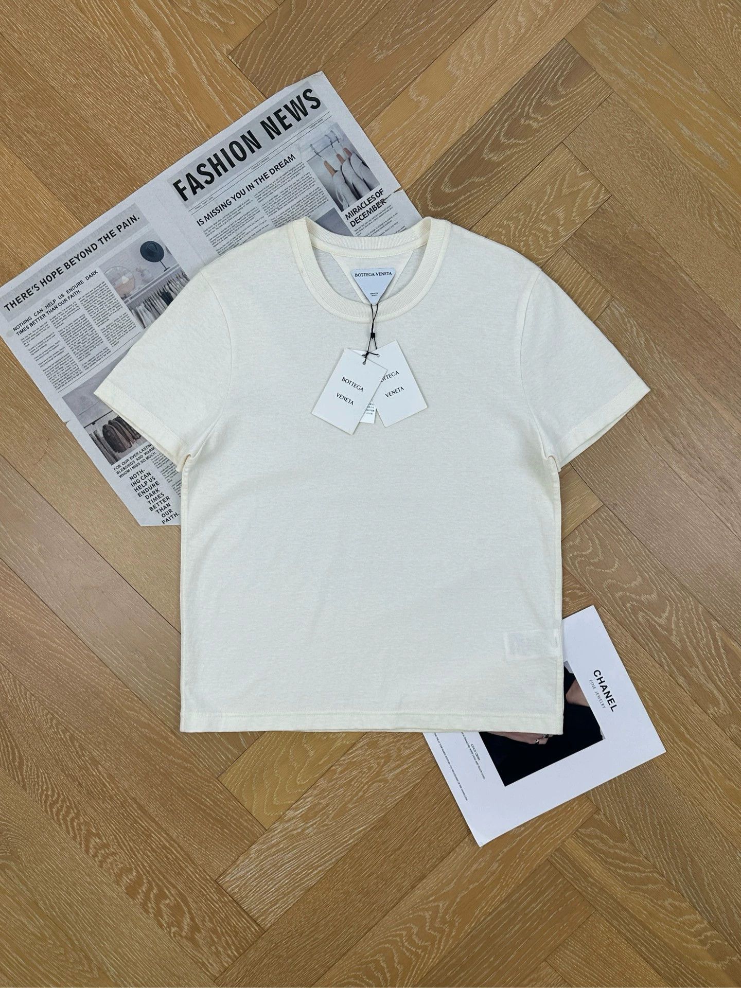 Bottega Veneta BV women's white crewneck short sleeve tee size S Size S / US 4 / IT 40 - 1 Thumbnail