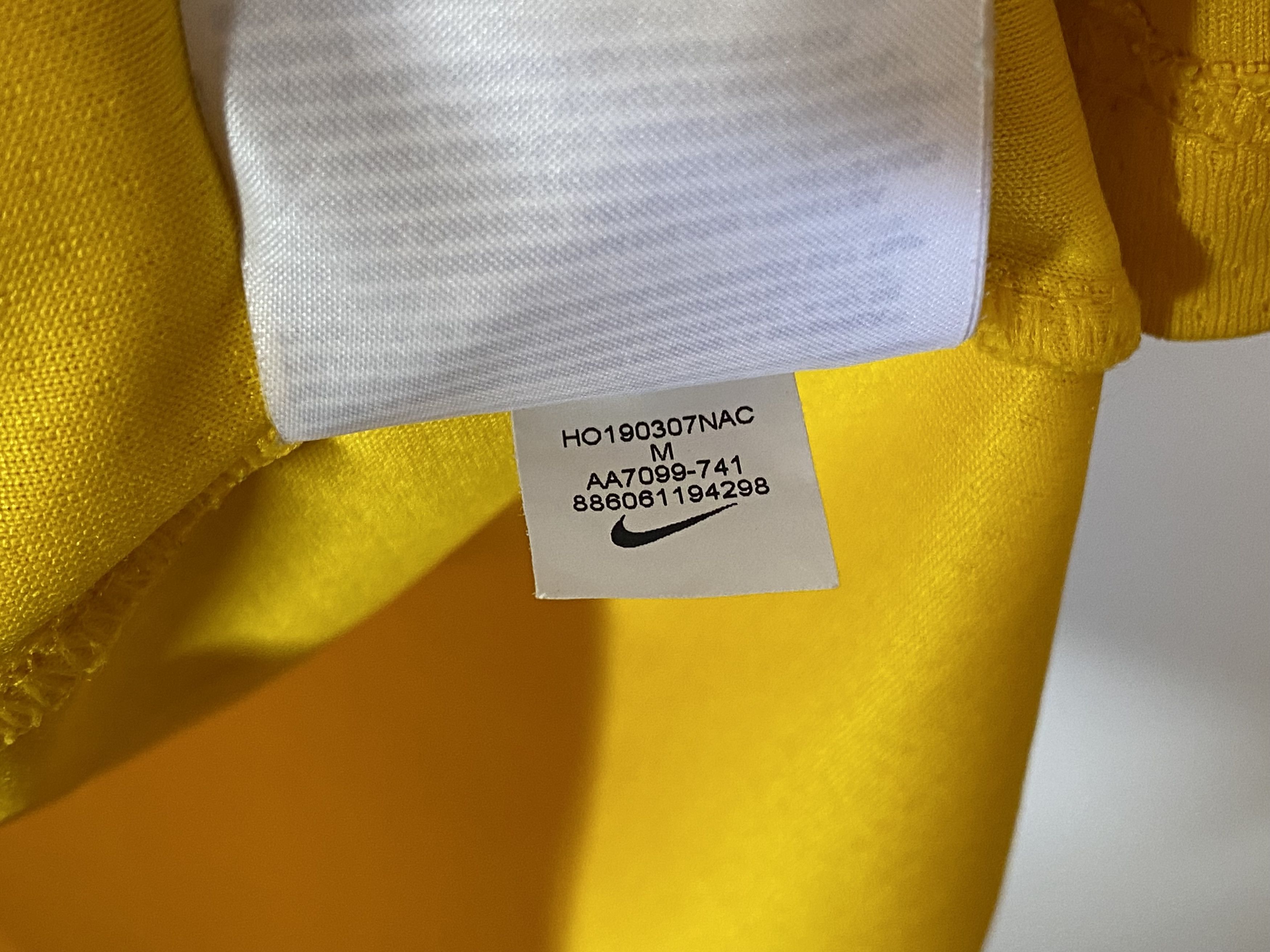 Nike JAMES #23 LOS ANGELES LAKERS 2019 BASKETBALL JERSEY SHIRT Size US M / EU 48-50 / 2 - 8 Thumbnail