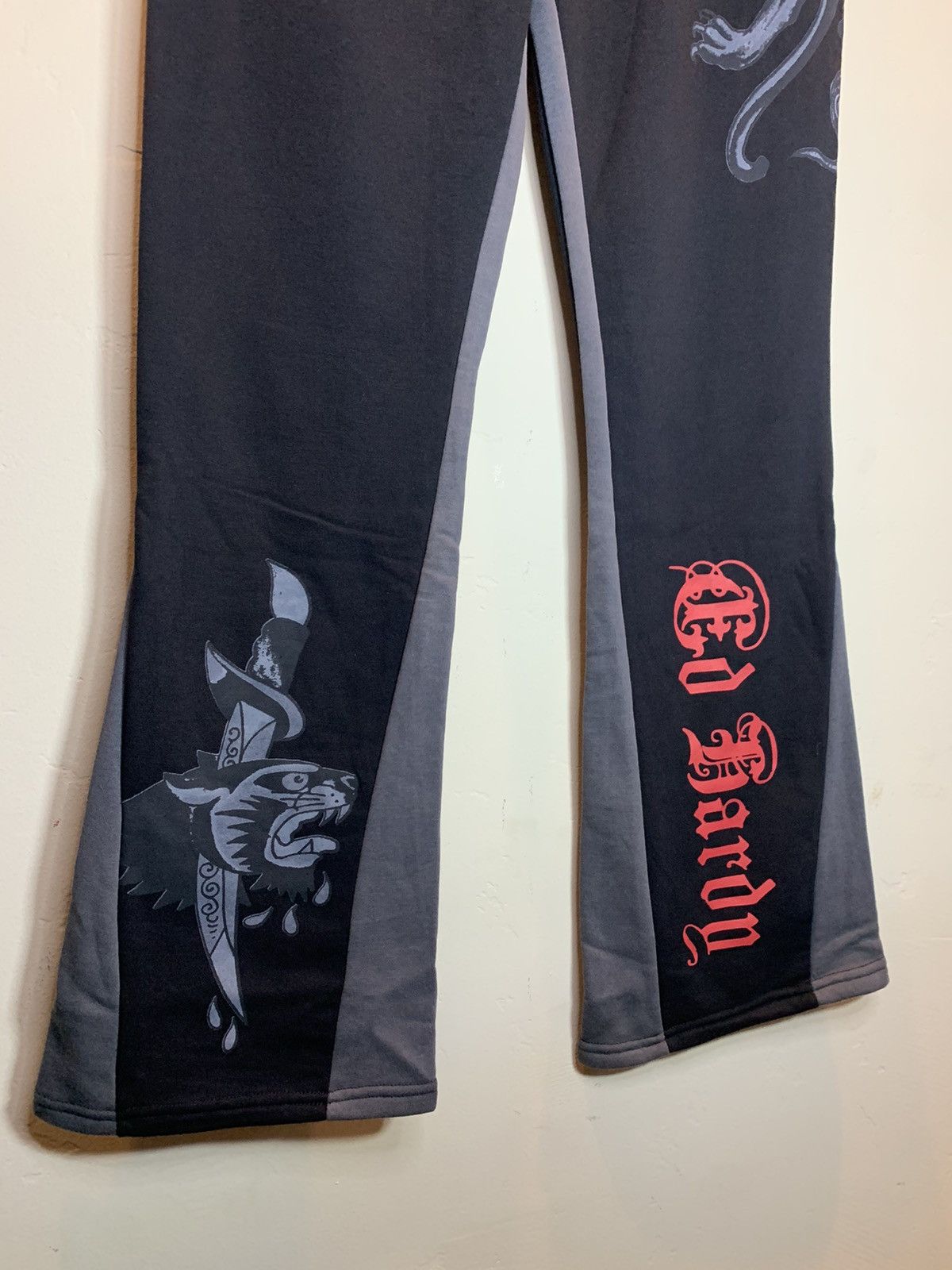 Ed Hardy *RARE* New Ed Hardy Flared Sweatpants Tattoo Art Wide Leg M Size US 32 / EU 48 - 3 Thumbnail