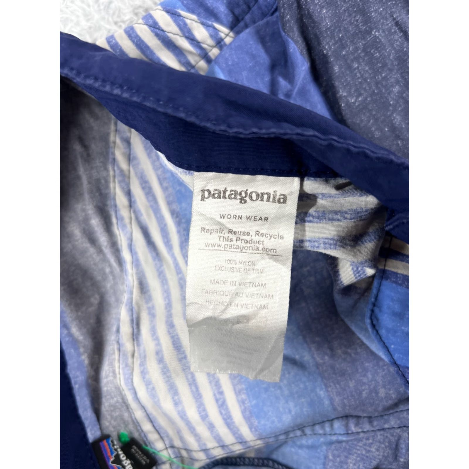 Patagonia Patagonia Womens Trunks Swim Bottoms 2 Blue Stripe 5" Boardshorts Wavefarer Pockets Nylon XS? Size ONE SIZE - 7 Thumbnail