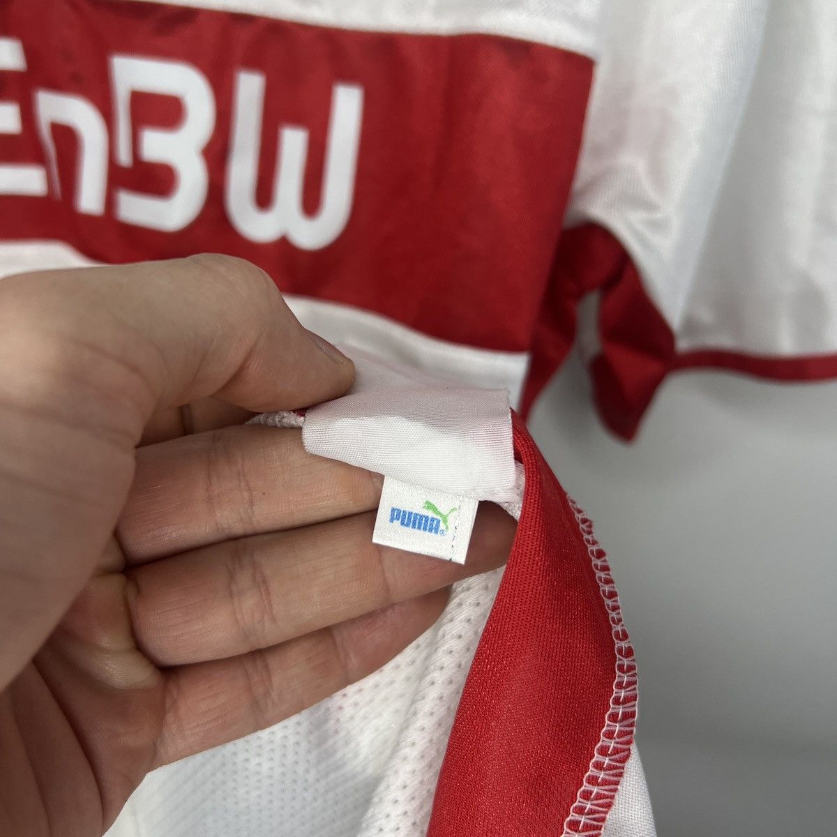 Puma ⚽️BLOKECORE VFB STUTTGART PUMA VINTAGE JERSEY Size US M / EU 48-50 / 2 - 6 Thumbnail