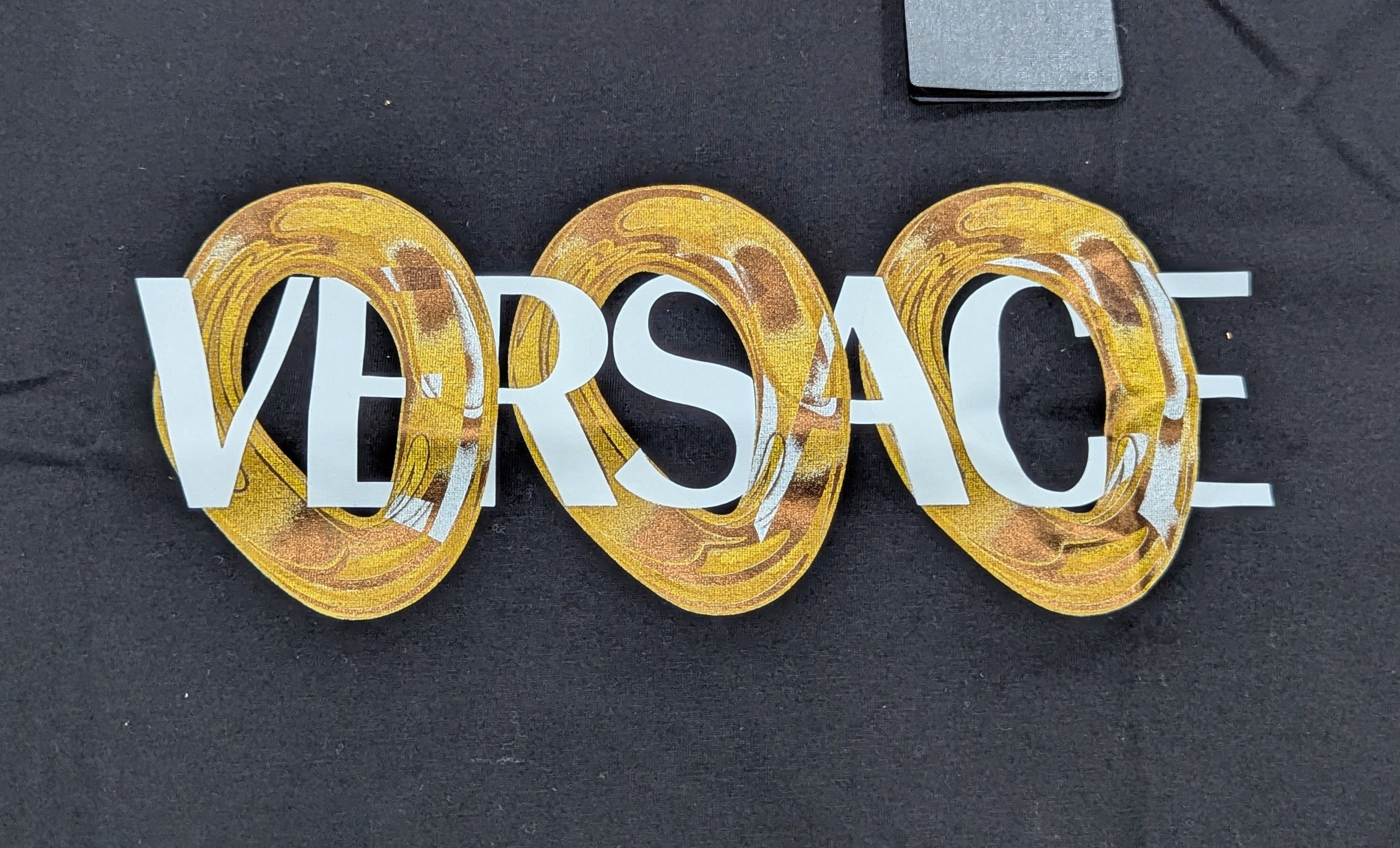 Versace VERSACE Chain Logo Crewneck T-Shirt Black/Gold Large Size US L / EU 52-54 / 3 - 2 Thumbnail