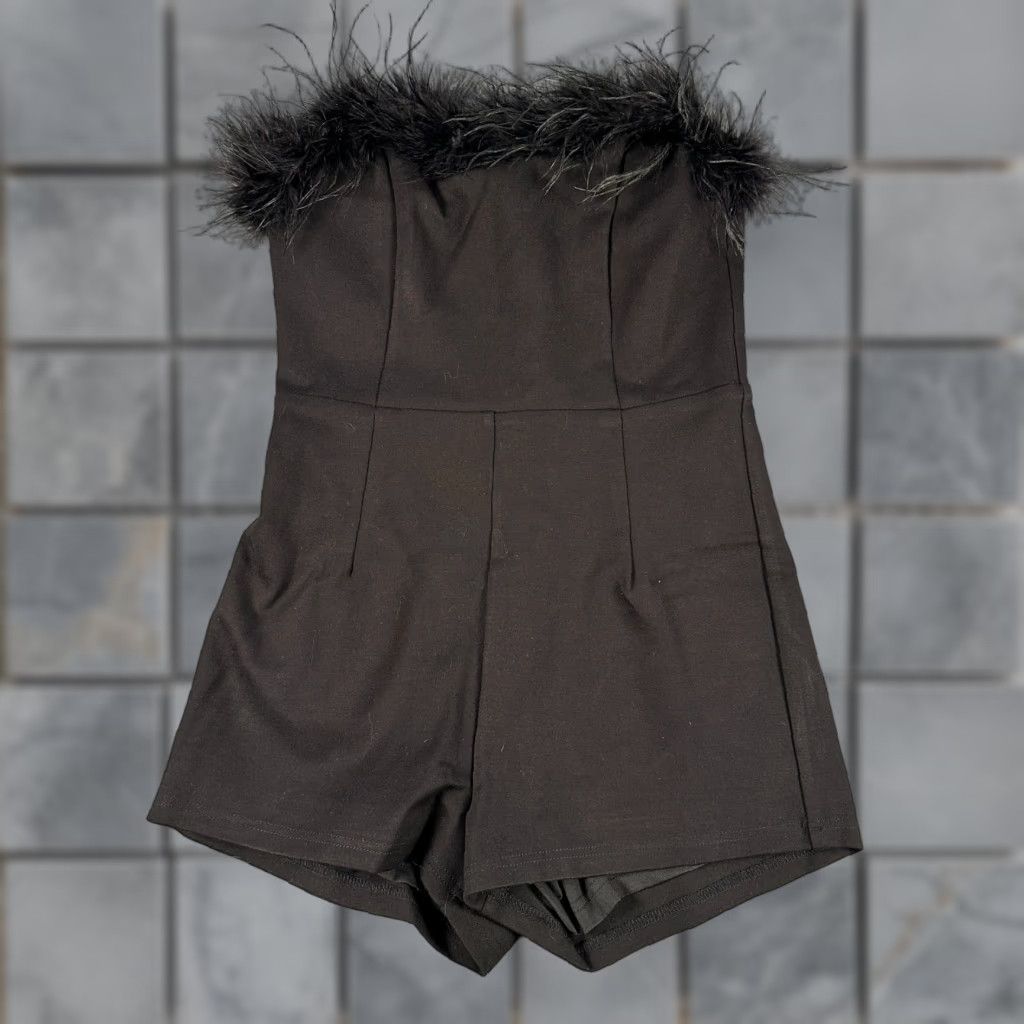 Vintage Revolve Superdown Abigal Feather Neckline Romper Womens Small Black NWT Size 28" / US 6 / IT 42 - 1 Thumbnail