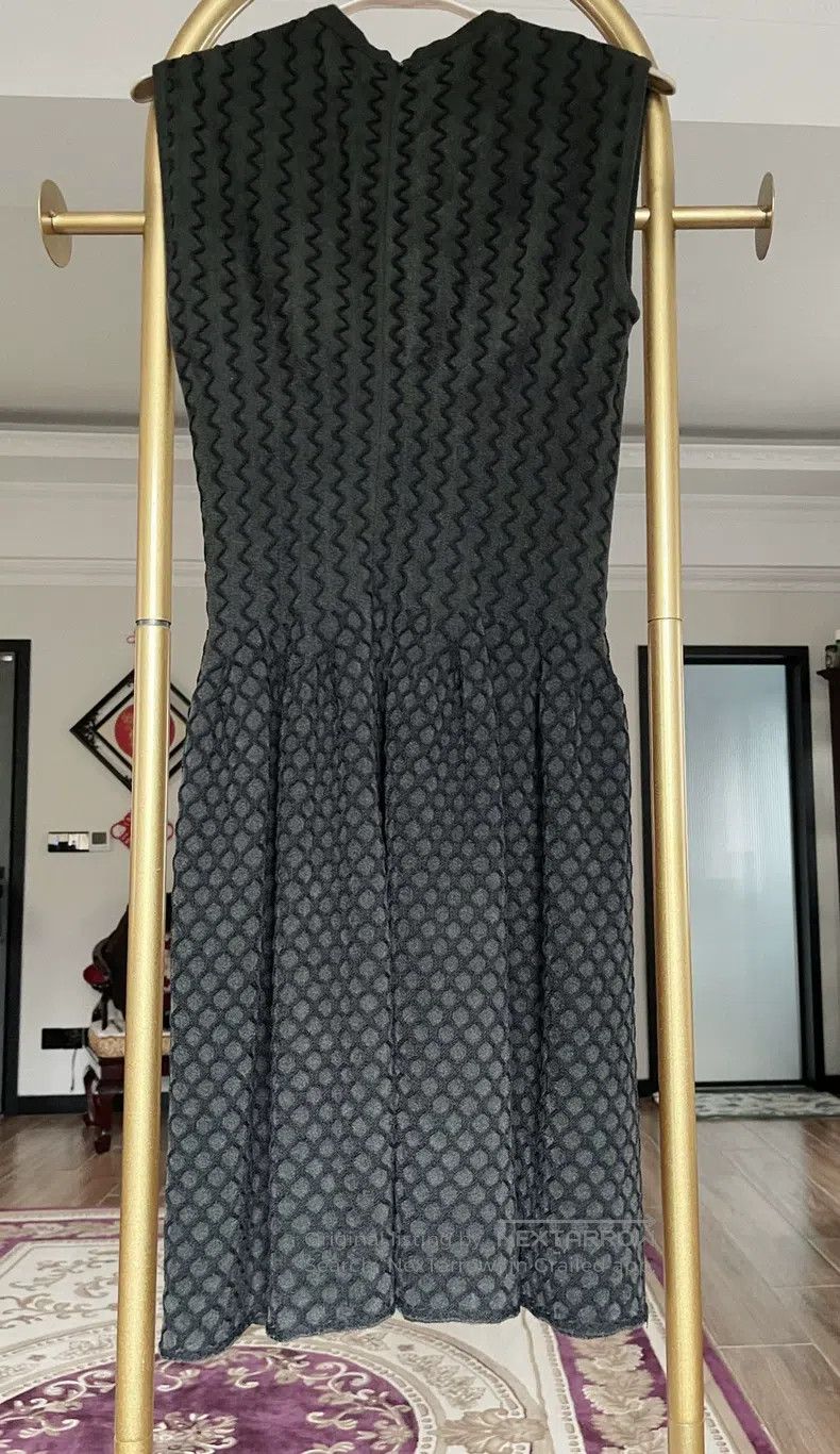 Alaia Alaia Three-Dimensional Fabric Dress Size XS / US 0-2 / IT 36-38 - 3 Thumbnail
