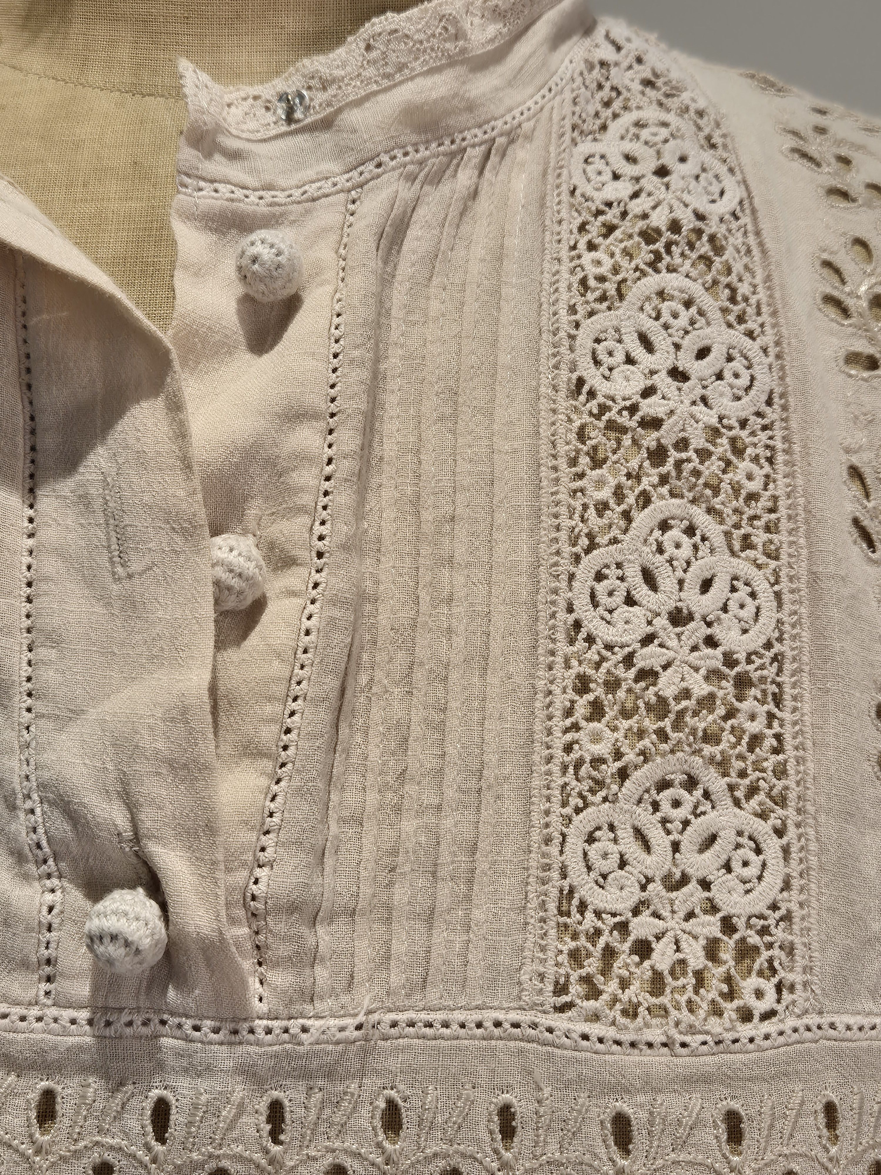 Vanessa Bruno Vanessa Bruno blush broderie anglaise top Size S / US 4 / IT 40 - 3 Thumbnail