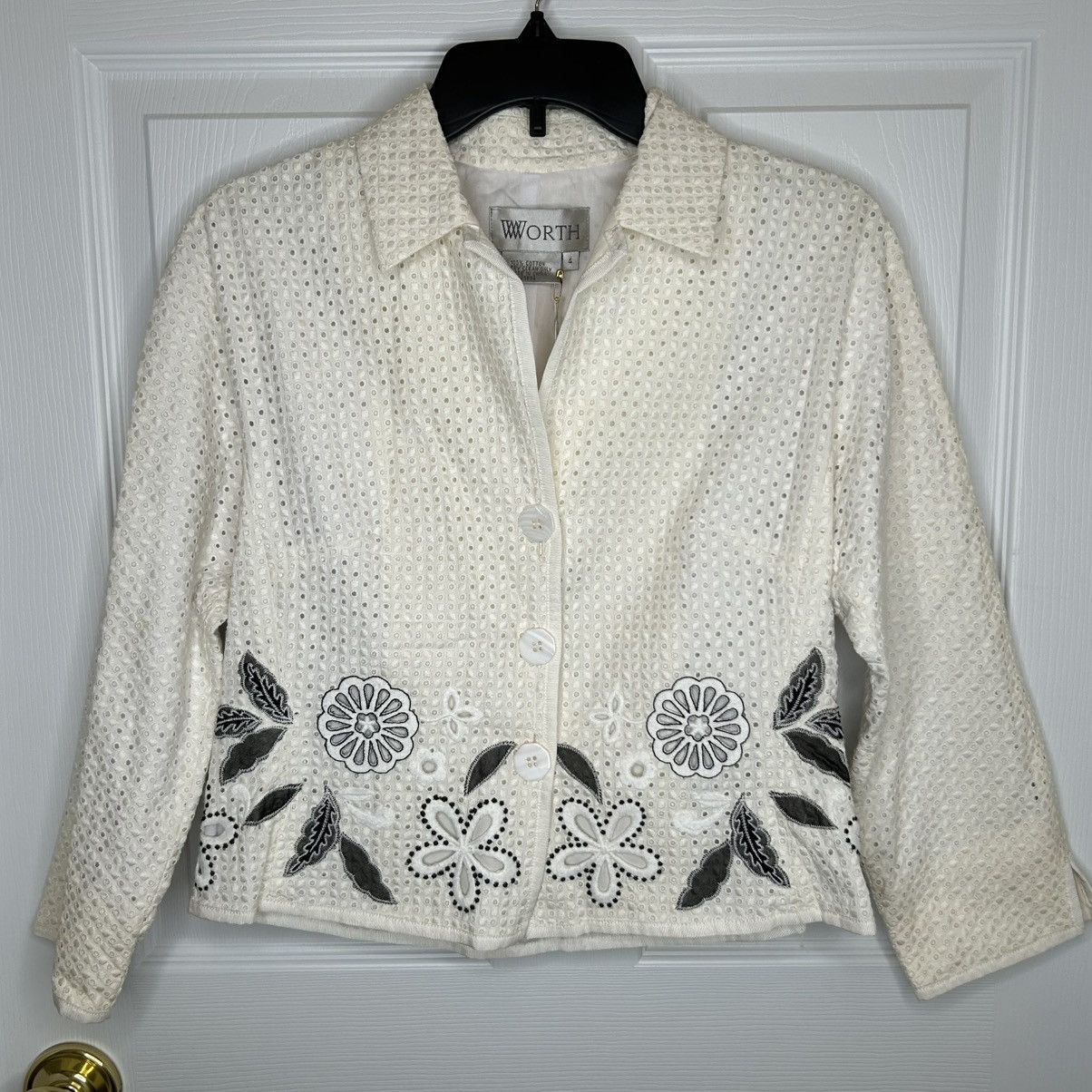 Other Worth Black and White Floral Eyelet Blazer Size 4 NWT Size S / US 4 / IT 40 - 1 Thumbnail