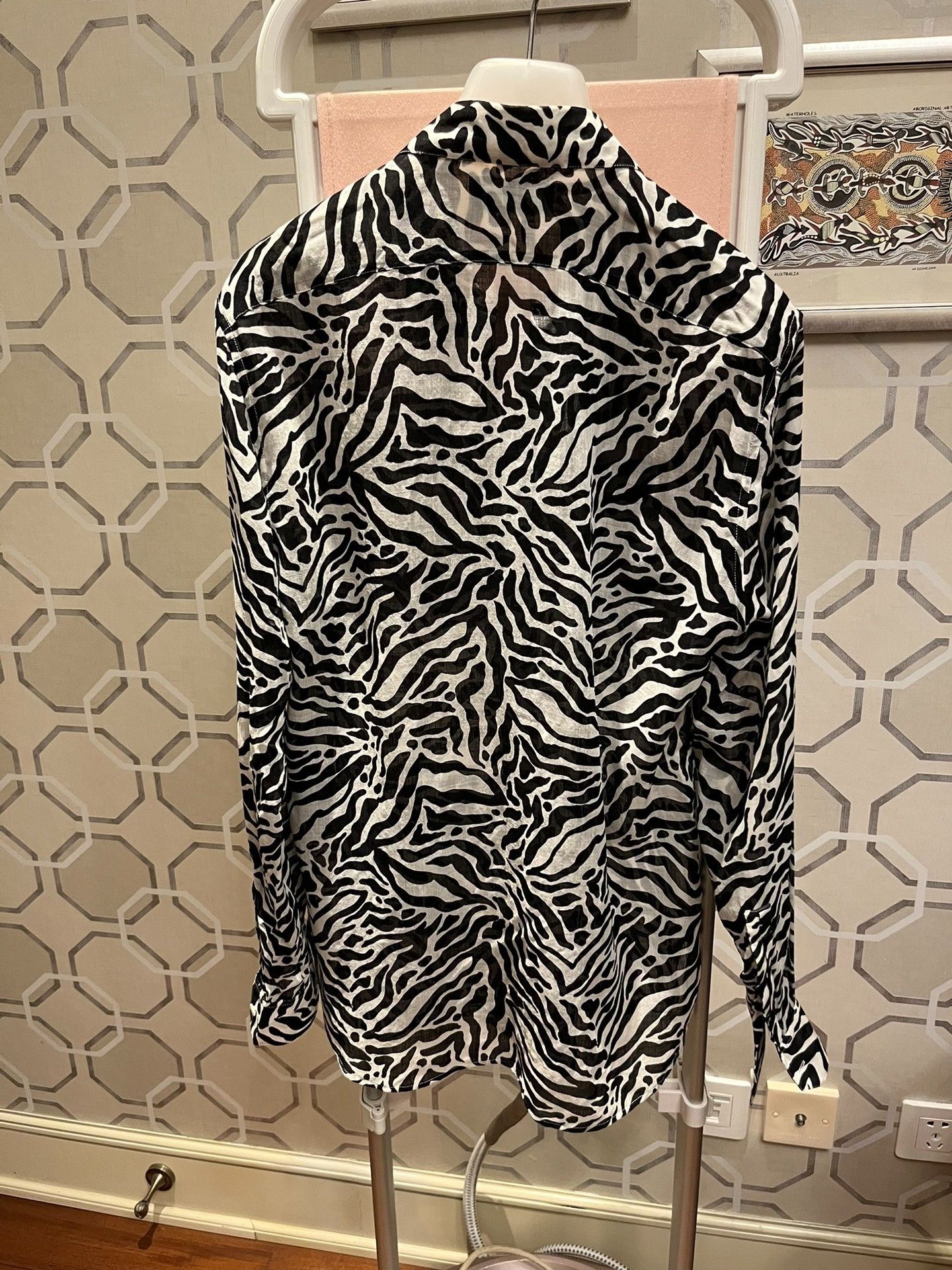 Saint Laurent Paris Saint Laurent Classic Zebra Print Shirt Size US M / EU 48-50 / 2 - 6 Thumbnail